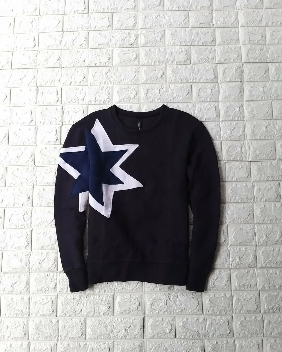 Neil Barrett NEIL BARRETT Sweater Size US L / EU 52-54 / 3 - 1 Thumbnail