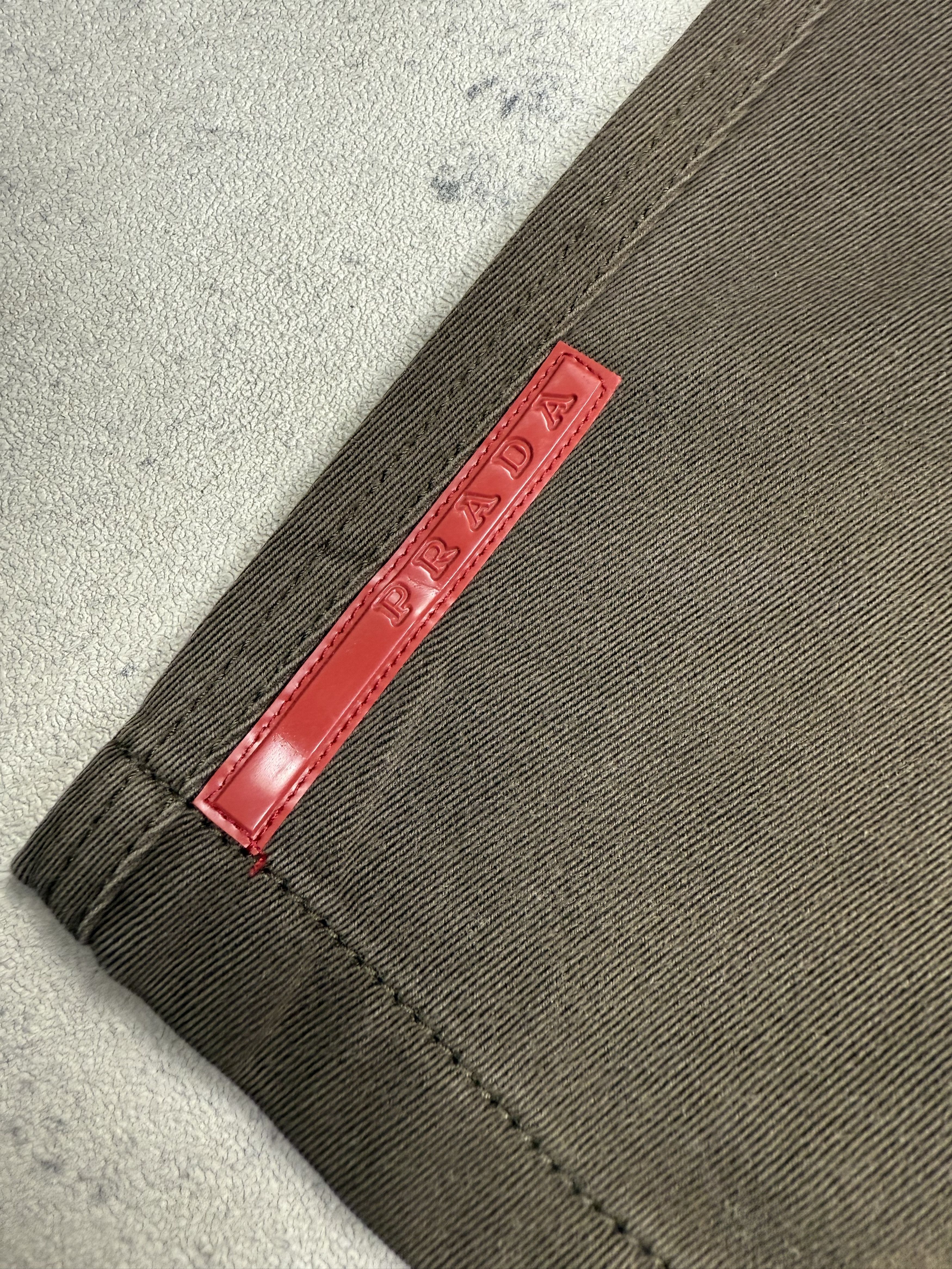 Prada Prada Brown Shorts Size US 34 / EU 50 - 3 Thumbnail