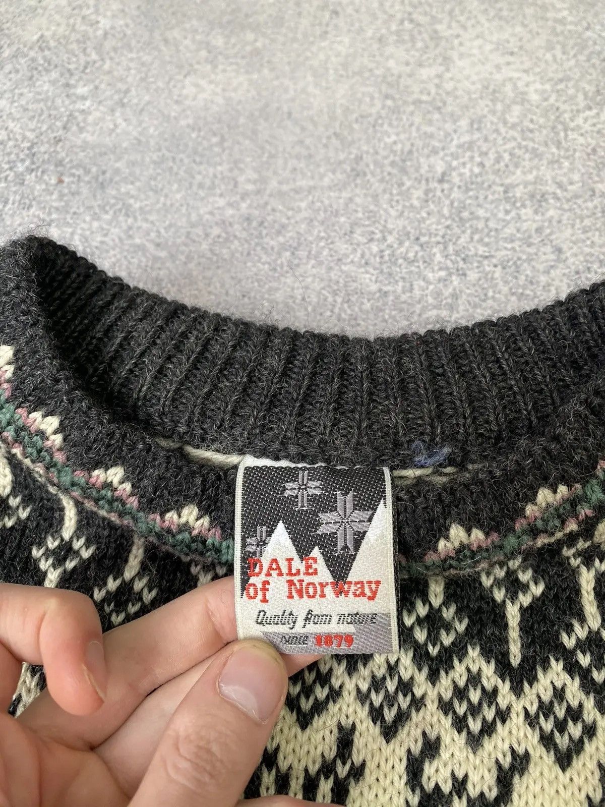 Dale Of Norway × Vintage Vintage DALE OF NORWAY Deer Fair Isle Wool Knit Ski Sweater Size US L / EU 52-54 / 3 - 8 Thumbnail