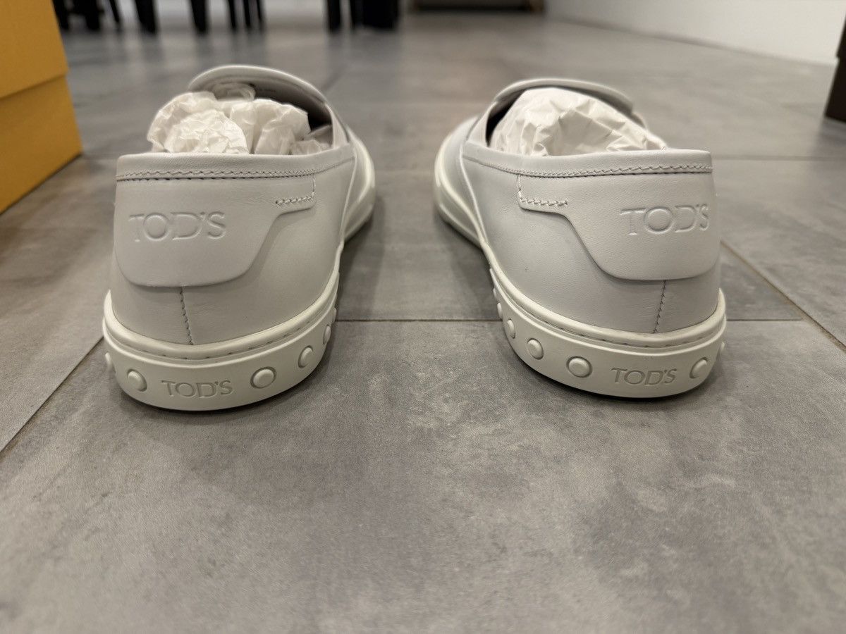Tod's Tod's Pantofola slip-on loafers in white leather size 8 Size US 8 / EU 41 - 7 Thumbnail