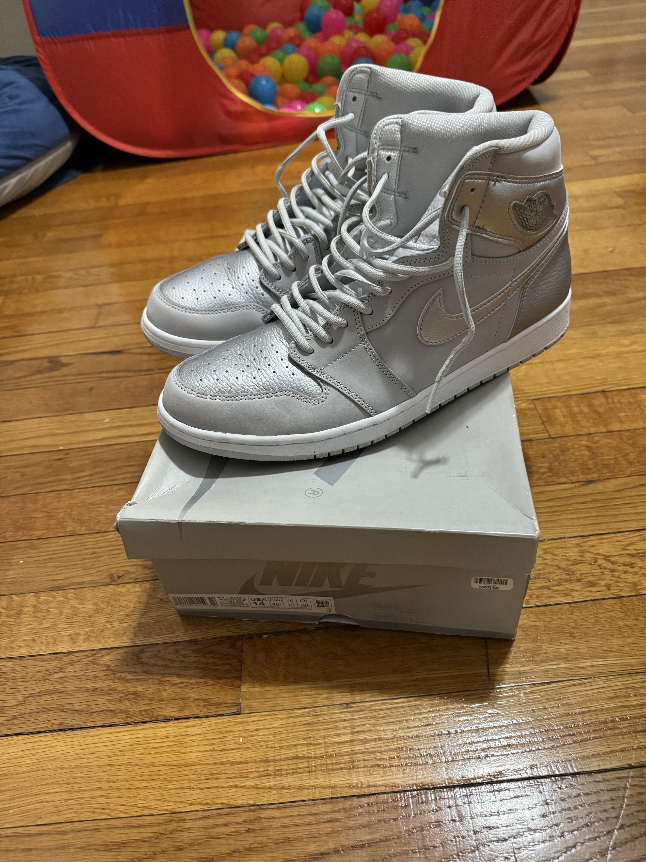 Jordan Brand Jordan 1 Anniversary Silver Tokyo CO.JP Size US 14 / EU 47 - 1 Thumbnail