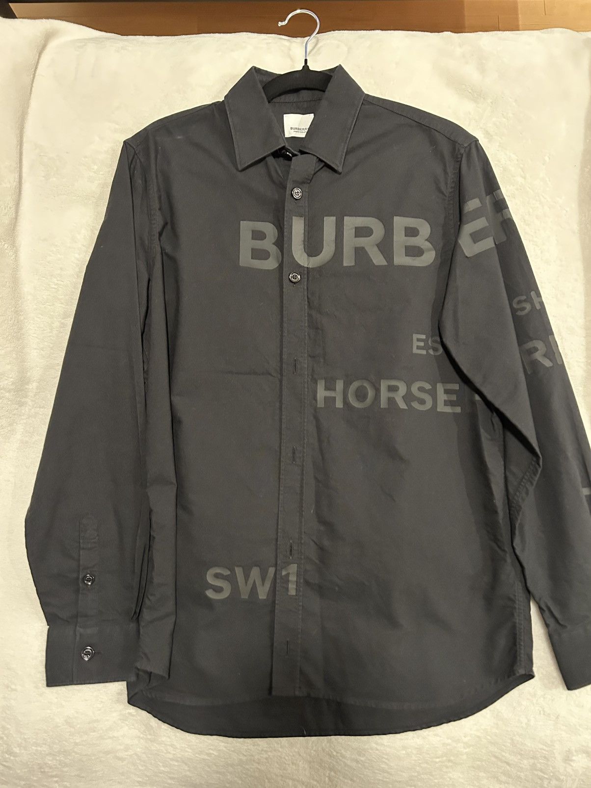 【美品】バーバリー☆ホースフェリー柄長袖シャツ 希少カラー 定番サイズ 水色 美品】バーバリー☆ホースフェリー柄長袖シャツ 希少カラー 定番サイズ