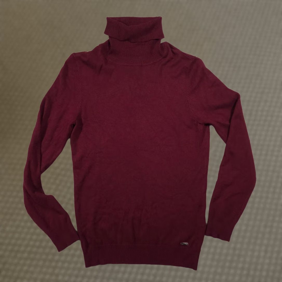 Calvin Klein Calvin Klein Sweater Mens Small Red Turtleneck Lightweight Rayon Knit Pullover Size US S / EU 44-46 / 1 - 1 Thumbnail