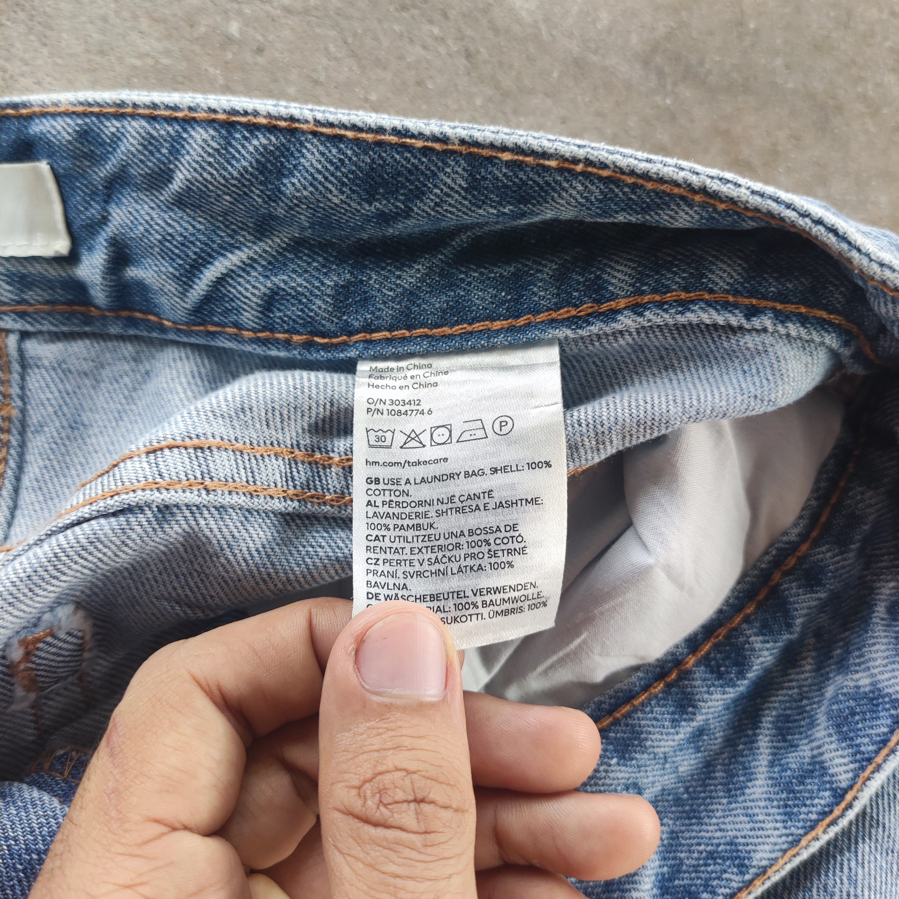 H&M Vintage Japanese Brand Baggy Jeans Button Faded Ripped pants Size US 31 - 7 Thumbnail