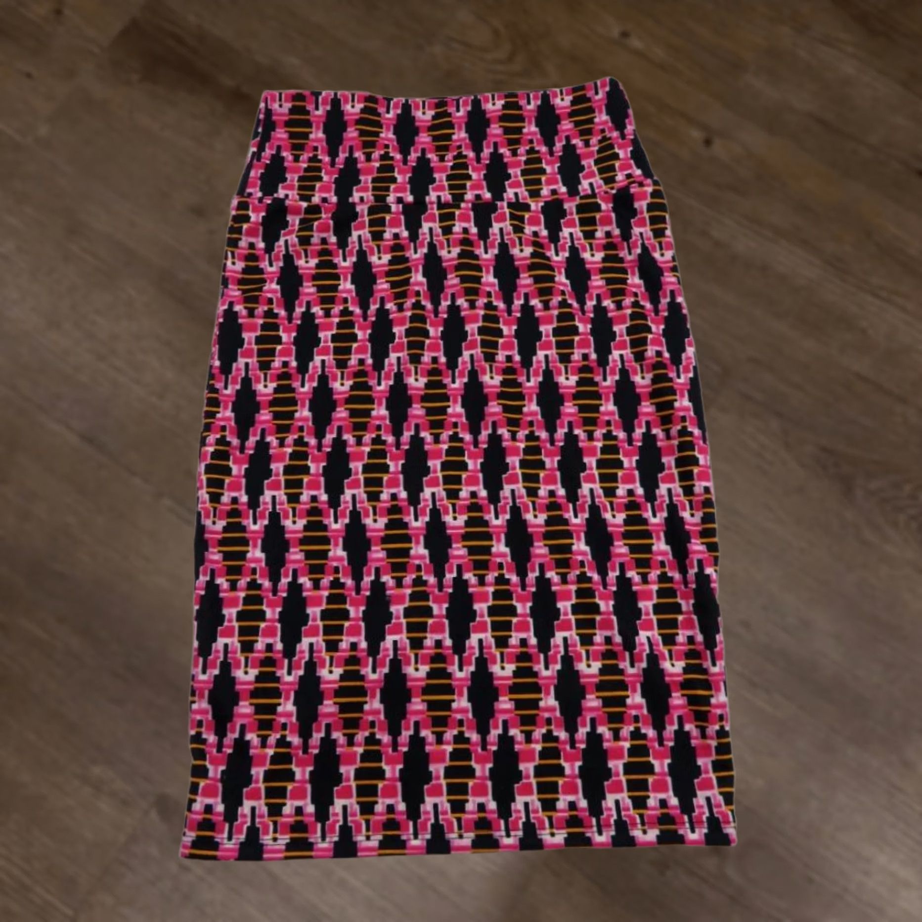 Vintage Lularoe Cassie Skirt XS Pink Tribal Aztec Unicorn Womens Regular Knee Length Geometric Pattern Size 26" / US 2 / IT 38 - 1 Thumbnail