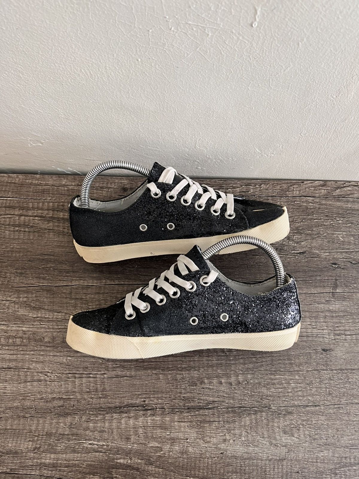 Maison Margiela Black Glitter Tabi Sneakers Size US 7 / IT 37 - 5 Thumbnail