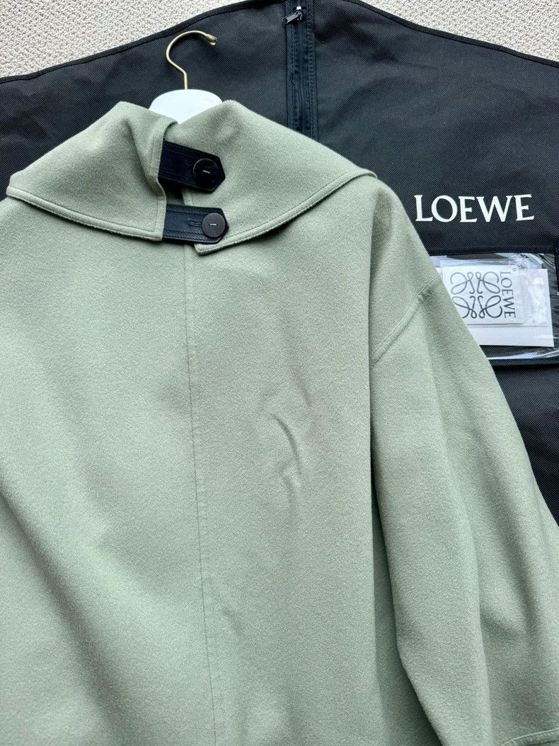 Loewe Loewe Avocado green short coat Size XXS / US 00 / IT 34 - 2 Thumbnail