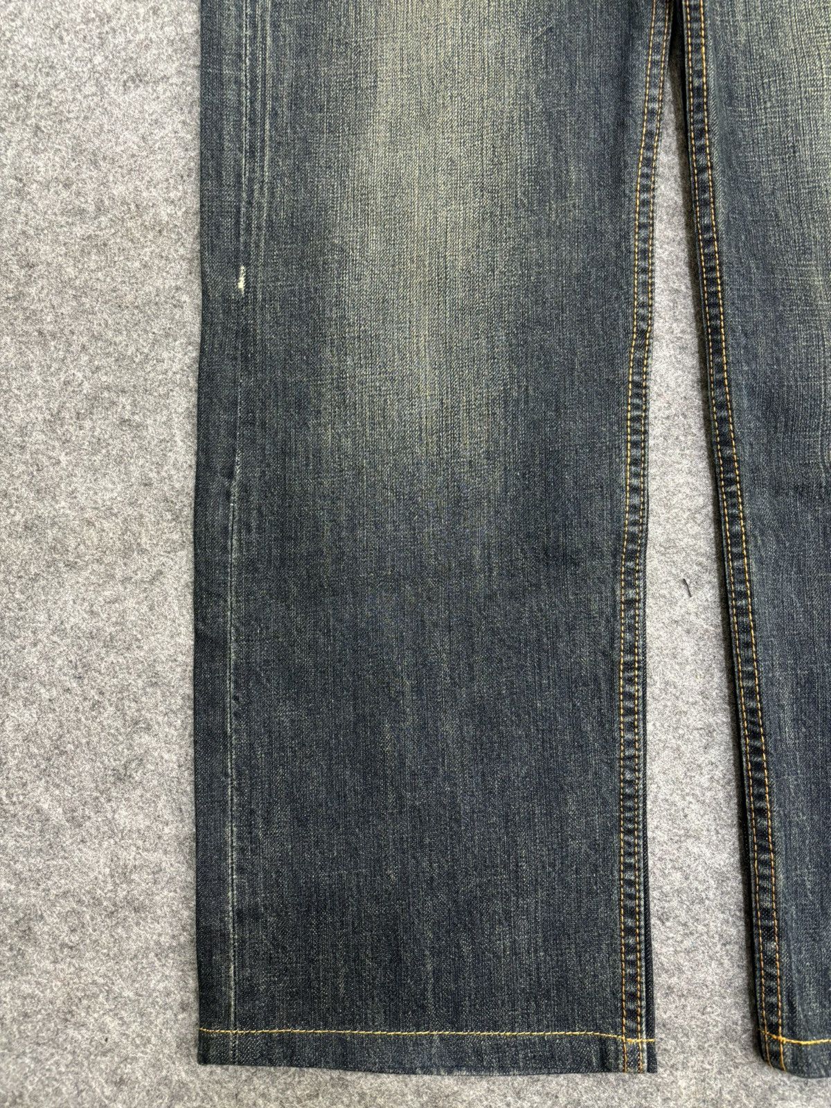 Designer 💥Japanese Brand Koi Fish Embroidery Double Pocket Denim F542 Size US 31 - 9 Thumbnail