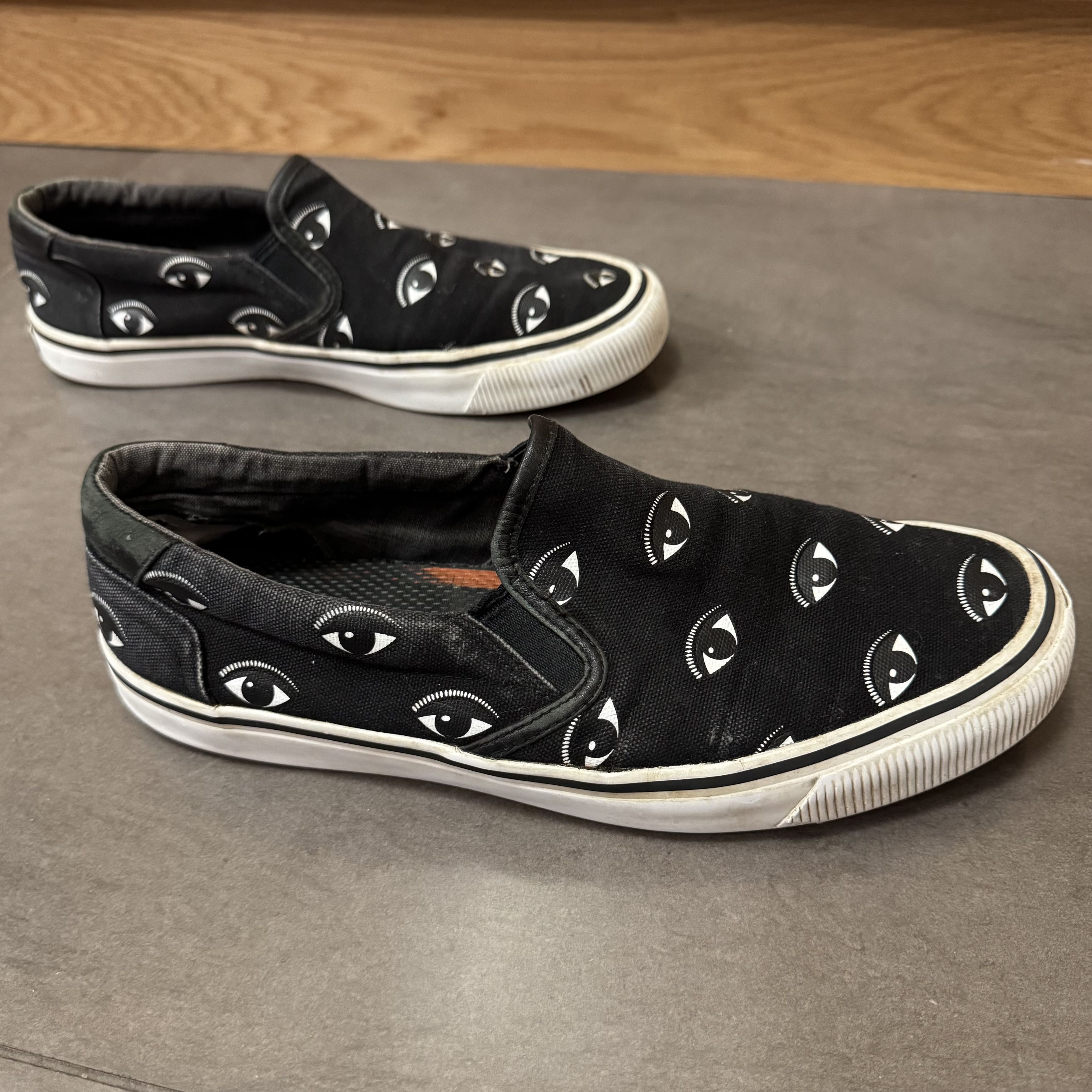Kenzo Kenzo Eye Print Slip-On Black Sneakers, Size 42 EU / 9 US Size US 9 / EU 42 - 6 Thumbnail