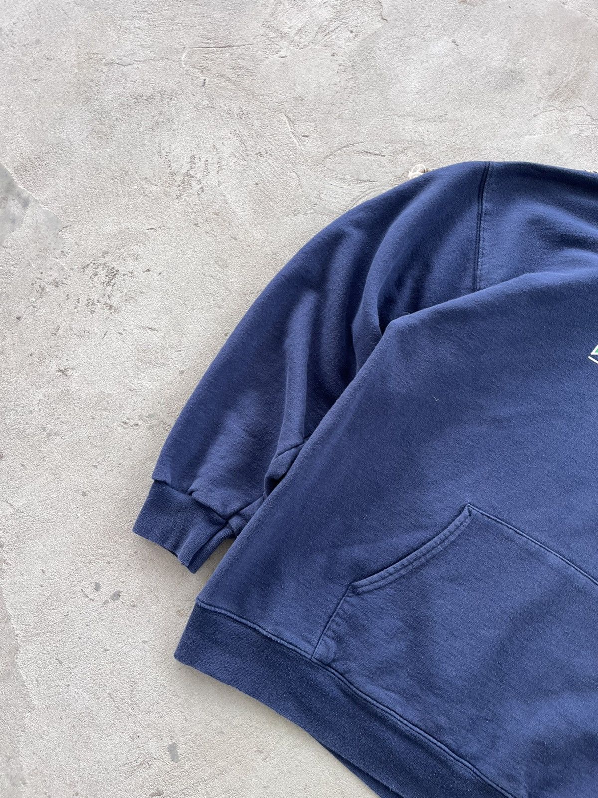 Thrasher Vintage 00s Thrasher Faded Blue minimalistic sk8 y2k Hoodie Size US L / EU 52-54 / 3 - 3 Thumbnail