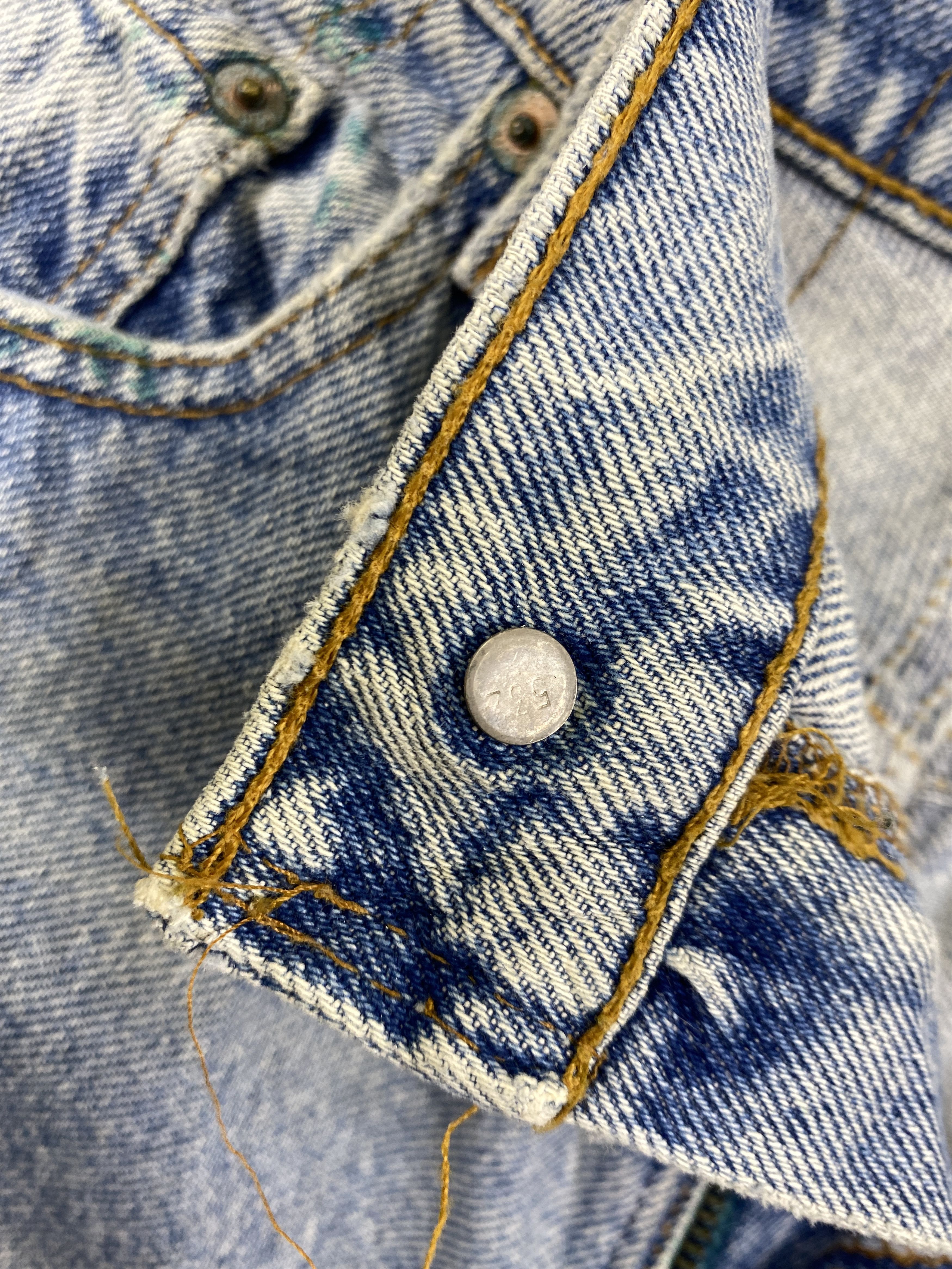Levi's Light Wash Denim Vintage Levi's USA 29 x 29 -JN589 Size US 29 - 7 Thumbnail