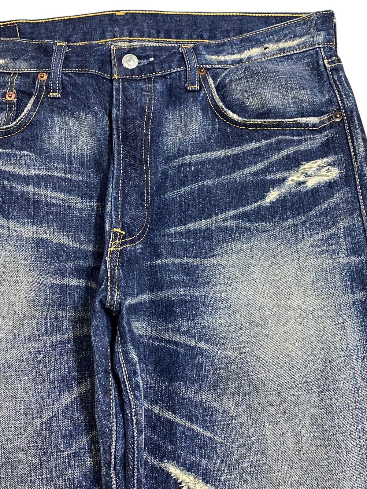 Levi's Vintage Clothing Vintage Levis501 Y2K Faded Distressed Style Loose Jeans Size US 35 - 8 Thumbnail
