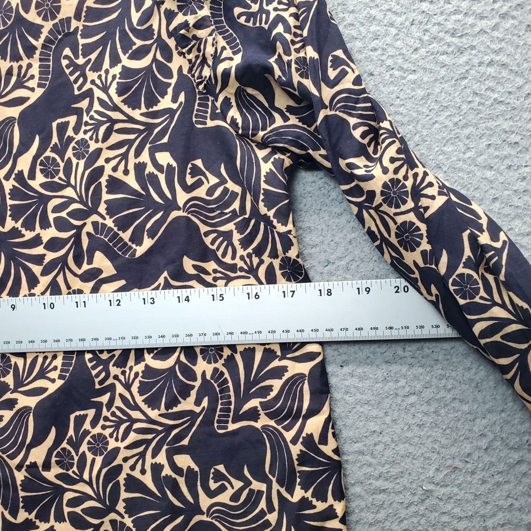 CAMI NYC CAMI NYC Georgine Top Womens XS Multi In Wild Horses Print Lined Ruffle Neck Shirt Womens Size XS Multicolor Animal Print 90s Theme Size XS / US 0-2 / IT 36-38 - 4 Thumbnail