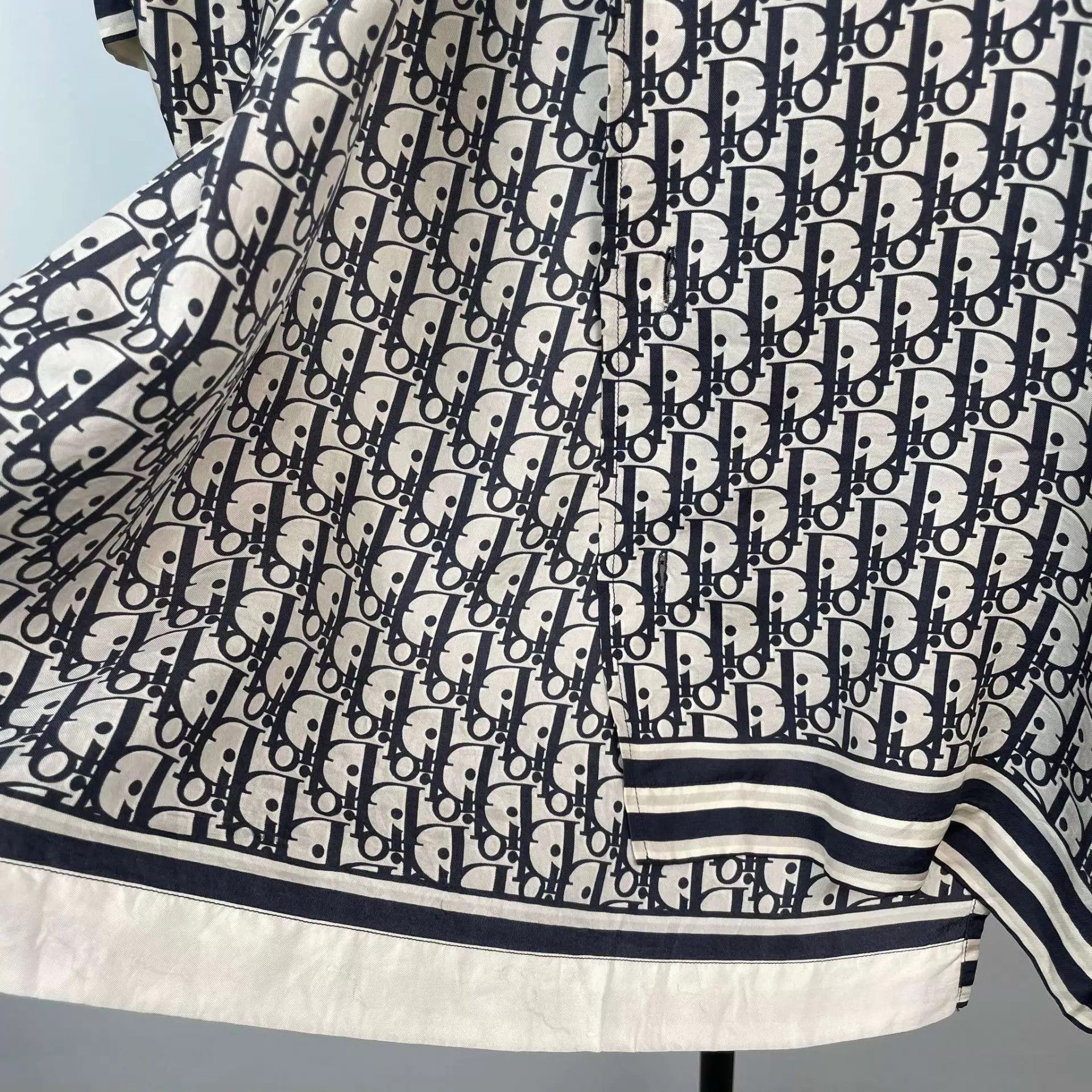 Dior DIOR Silk All-Over Print Short-Sleeve 37XS Size US XS / EU 42 / 0 - 7 Thumbnail