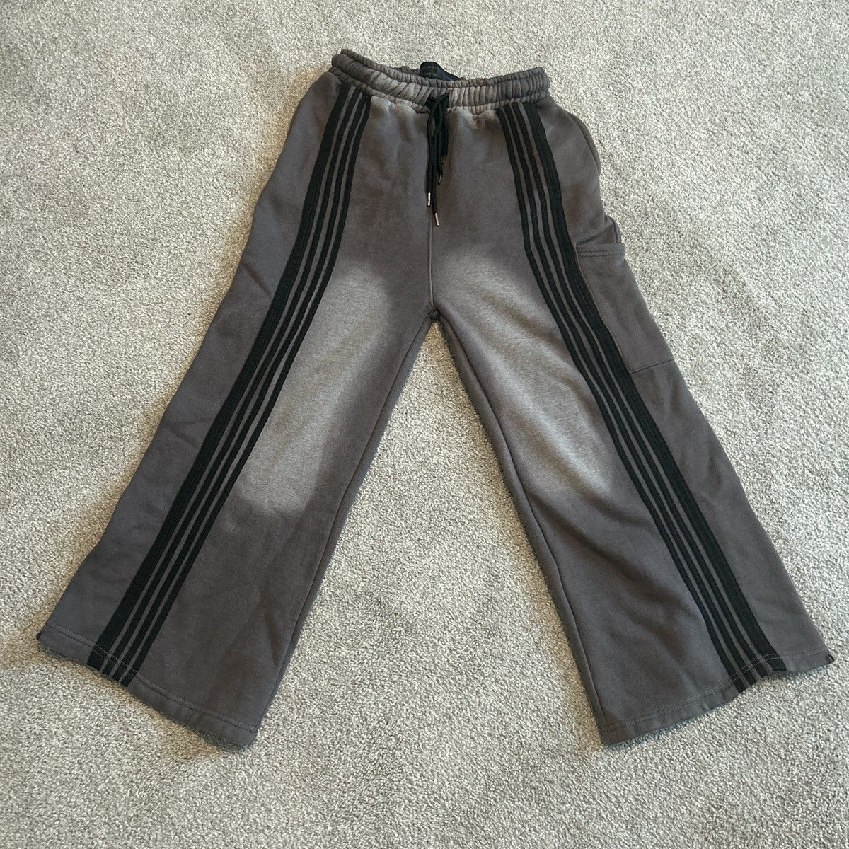 Other Grey and Black Striped Wide Leg Sweatpants Size US 33 - 2 Thumbnail