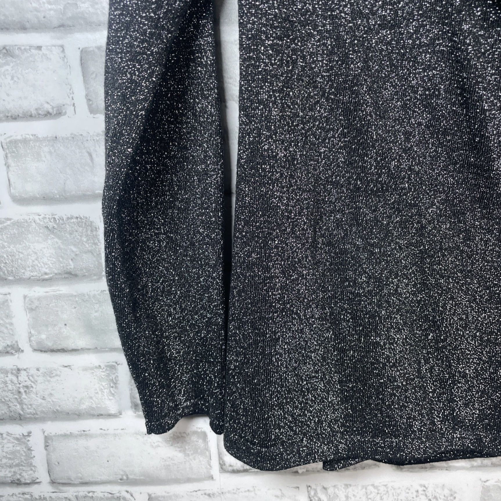 Vintage NWT Reba Sweater Silver Glittery Scoop Neck Womens M Shirt Size M / US 6-8 / IT 42-44 - 3 Thumbnail
