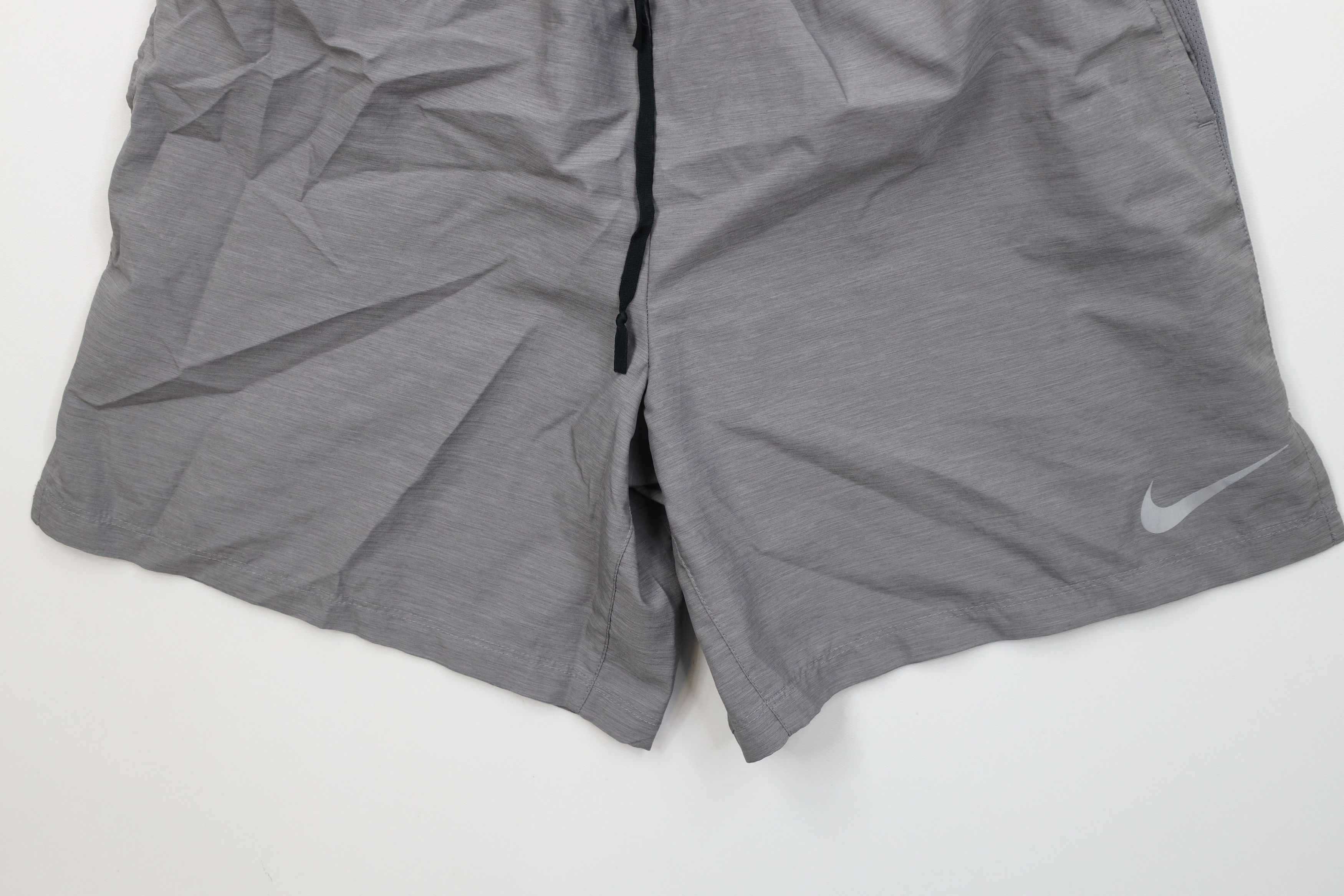 Nike Vintage Y2K Nike Reflective Swoosh Lined Running Shorts Gray Size US 34 / EU 50 - 4 Thumbnail