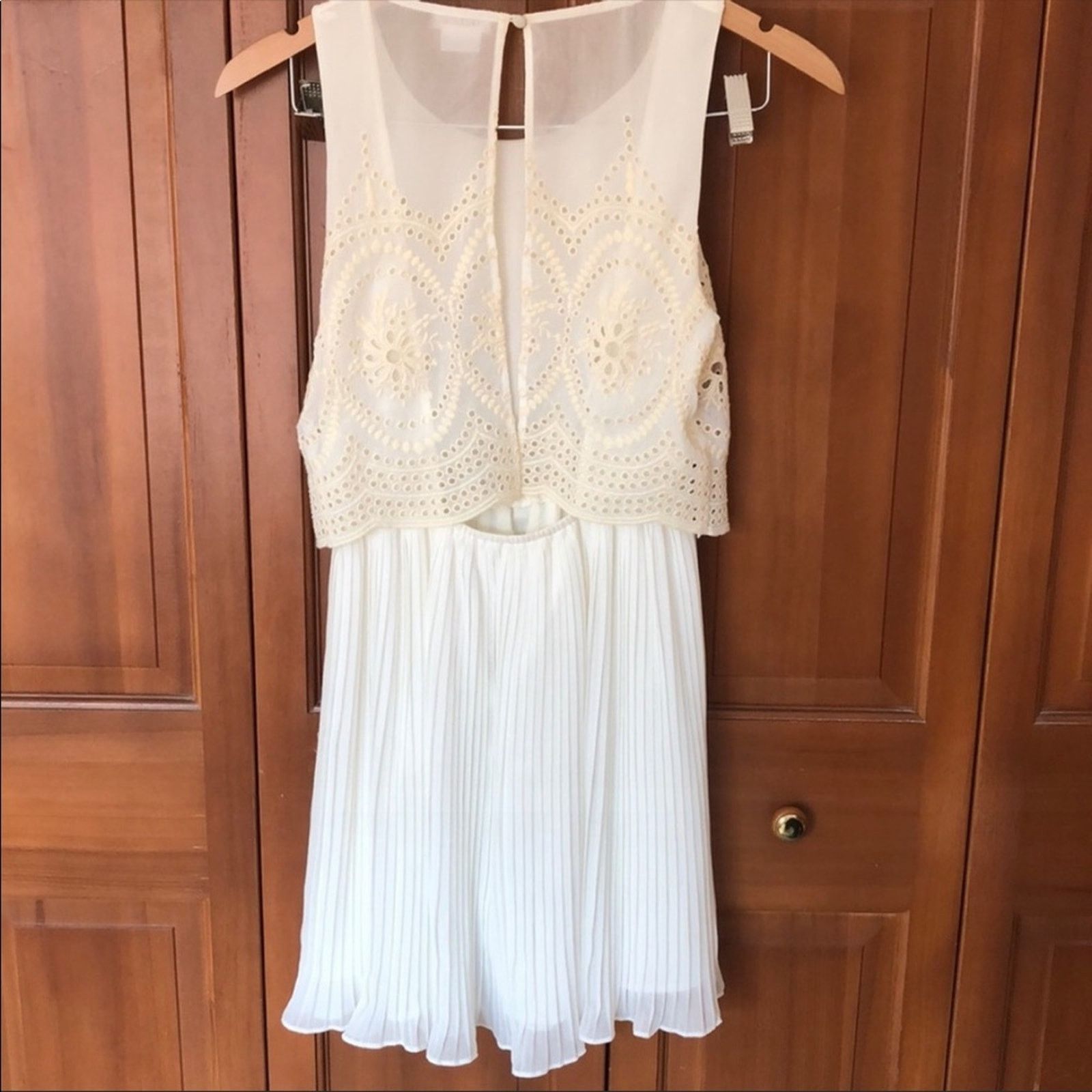 Urban Outfitters UO COOPERATIVE Cream White Open Tank Top Pleated Mini Dress Size S / US 4 / IT 40 - 9 Thumbnail