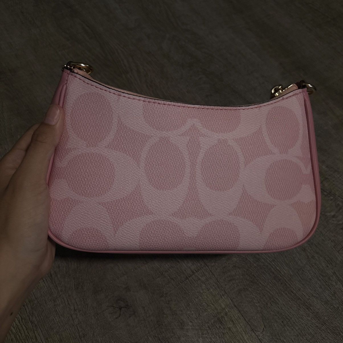 Coach pink coach purse Size ONE SIZE - 3 Thumbnail