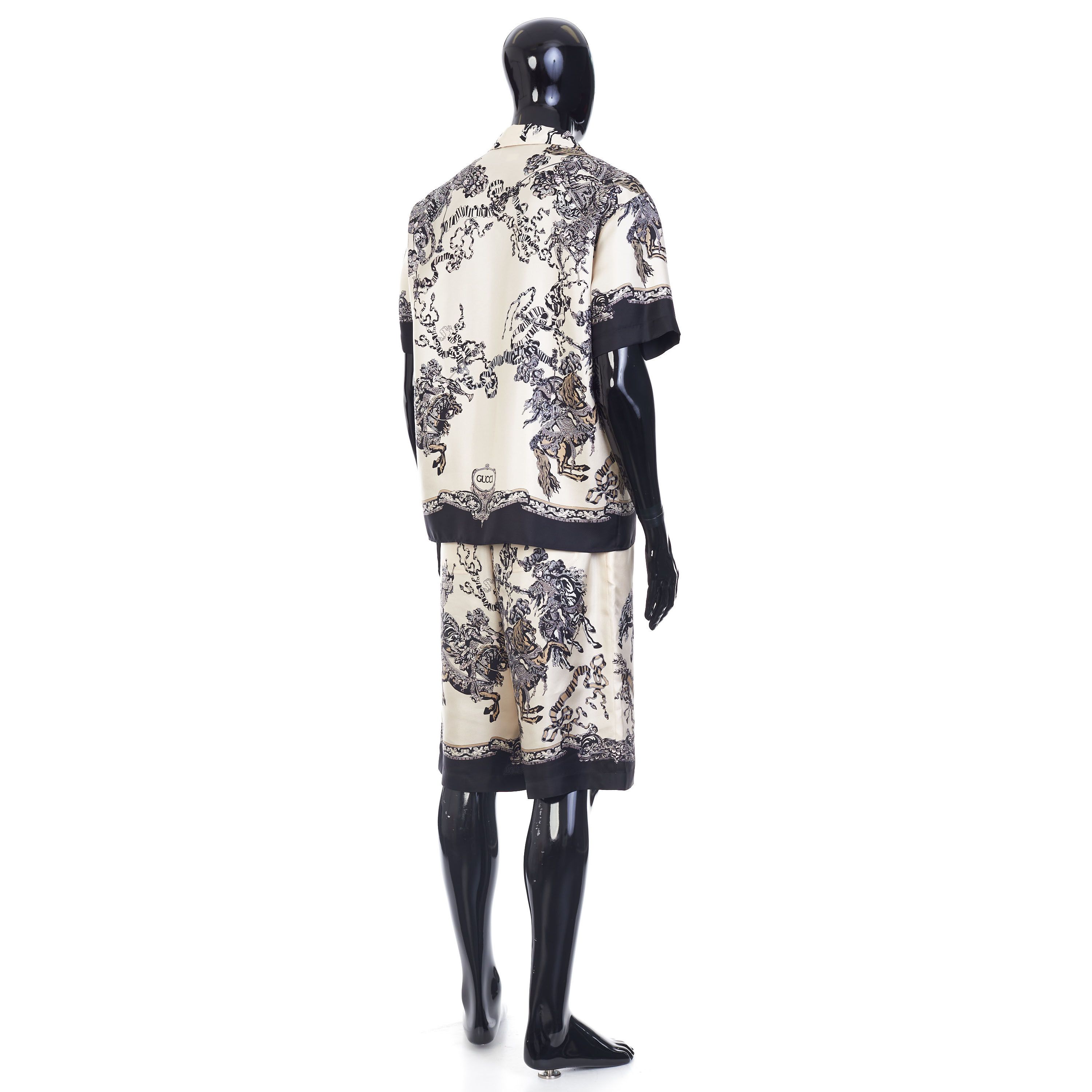 Gucci Bowling Shirt In Ivory And Black Printed Silk Size US M / EU 48-50 / 2 - 6 Thumbnail