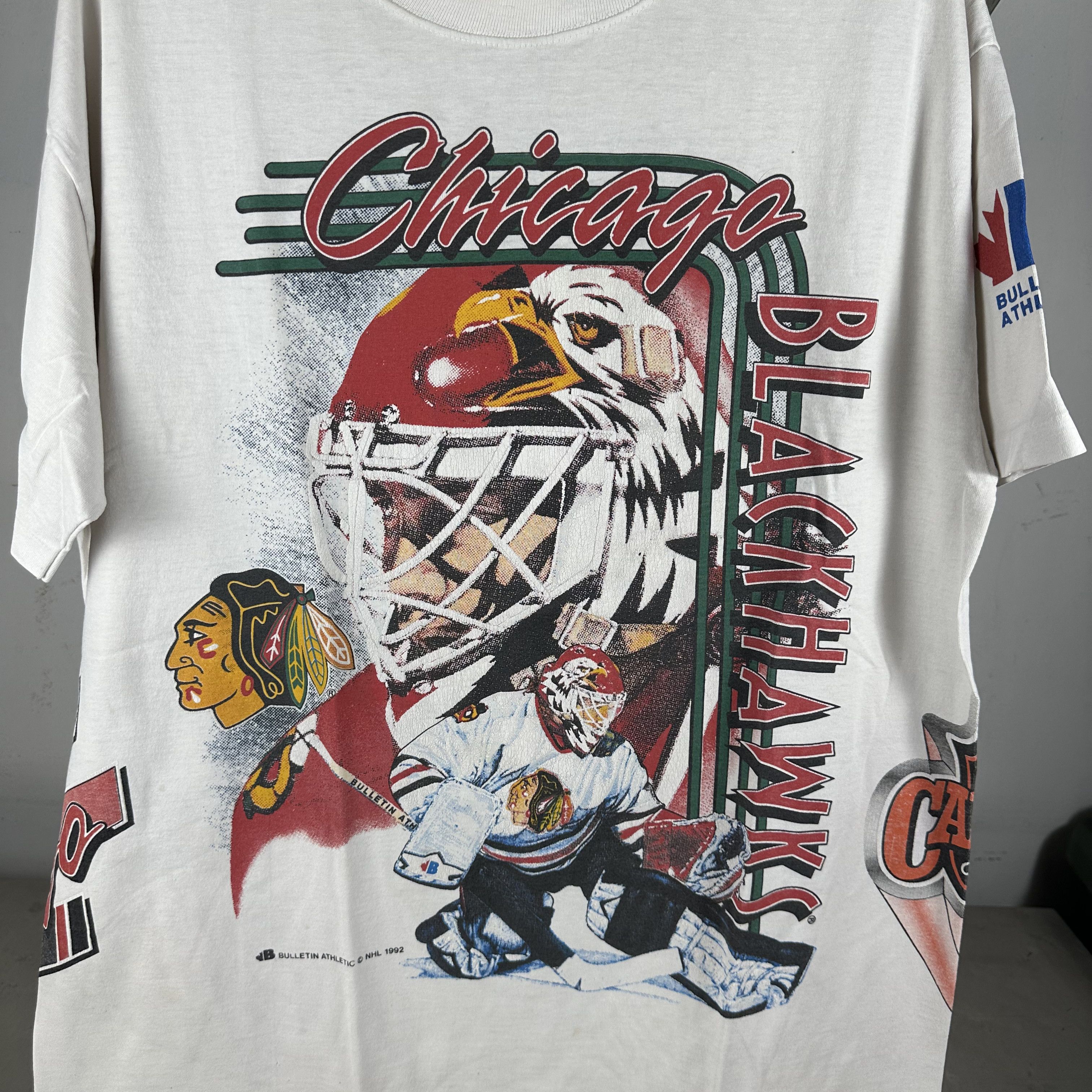 Vintage 1992 Chicago Blackhawks NHL Bulletin Athletic AOP T-Shirt Size US XL / EU 56 / 4 - 2 Thumbnail