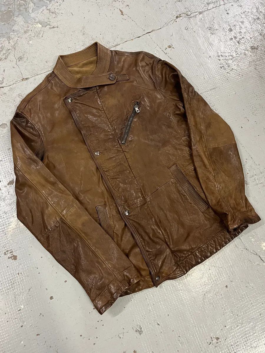 Emporio Armani 1990s Emporio Armani Asymmetrical Avant Garde Brown Leather Jacket Size US S / EU 44-46 / 1 - 4 Thumbnail