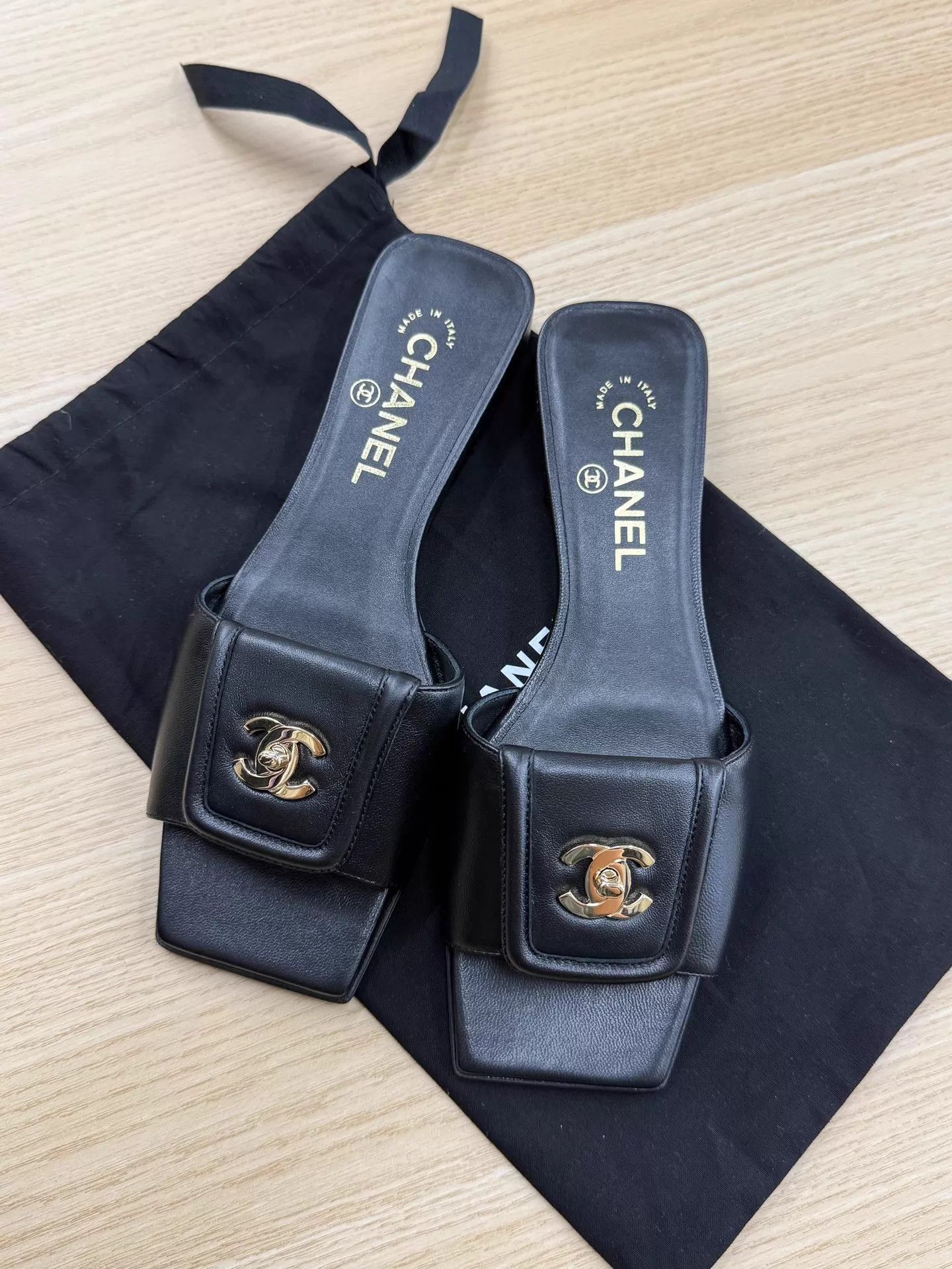 Chanel Chanel 26S SS Black CC Logo Slides 37 New Unused Size US 6.5 / IT 36.5 - 1 Thumbnail
