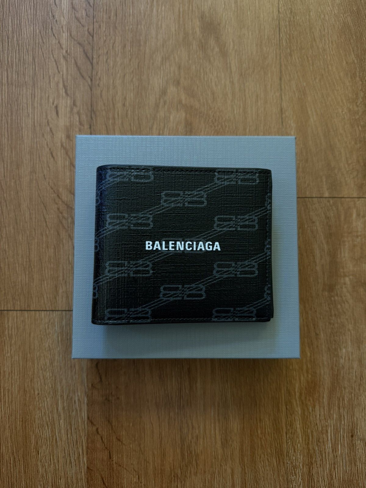 Balenciaga BB Monogram Bi-Fold Size ONE SIZE - 1 Thumbnail