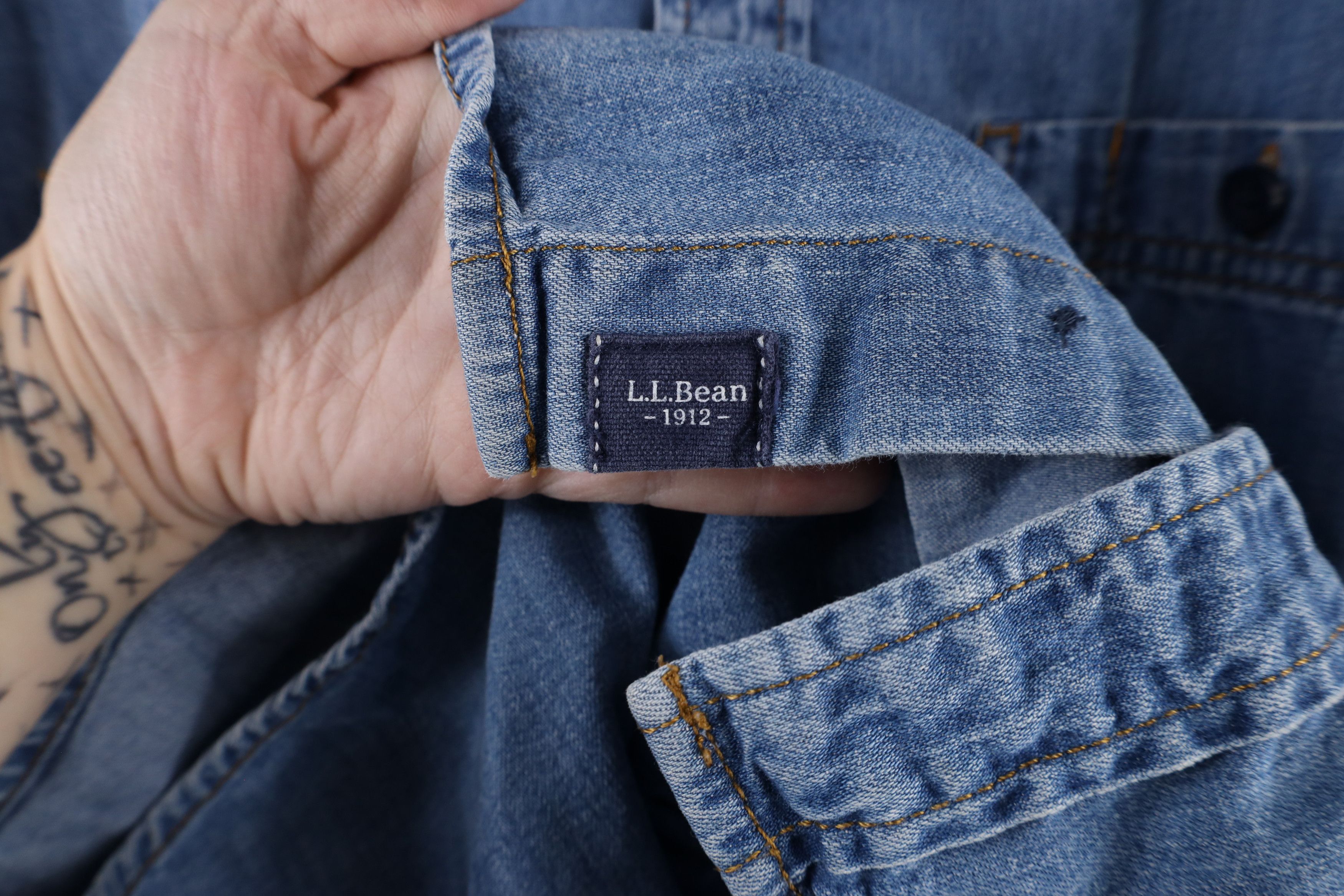 L.L. Bean × Vintage Vintage LL Bean Double Pocket Denim Jean Button Shirt Blue Size US XL / EU 56 / 4 - 8 Thumbnail