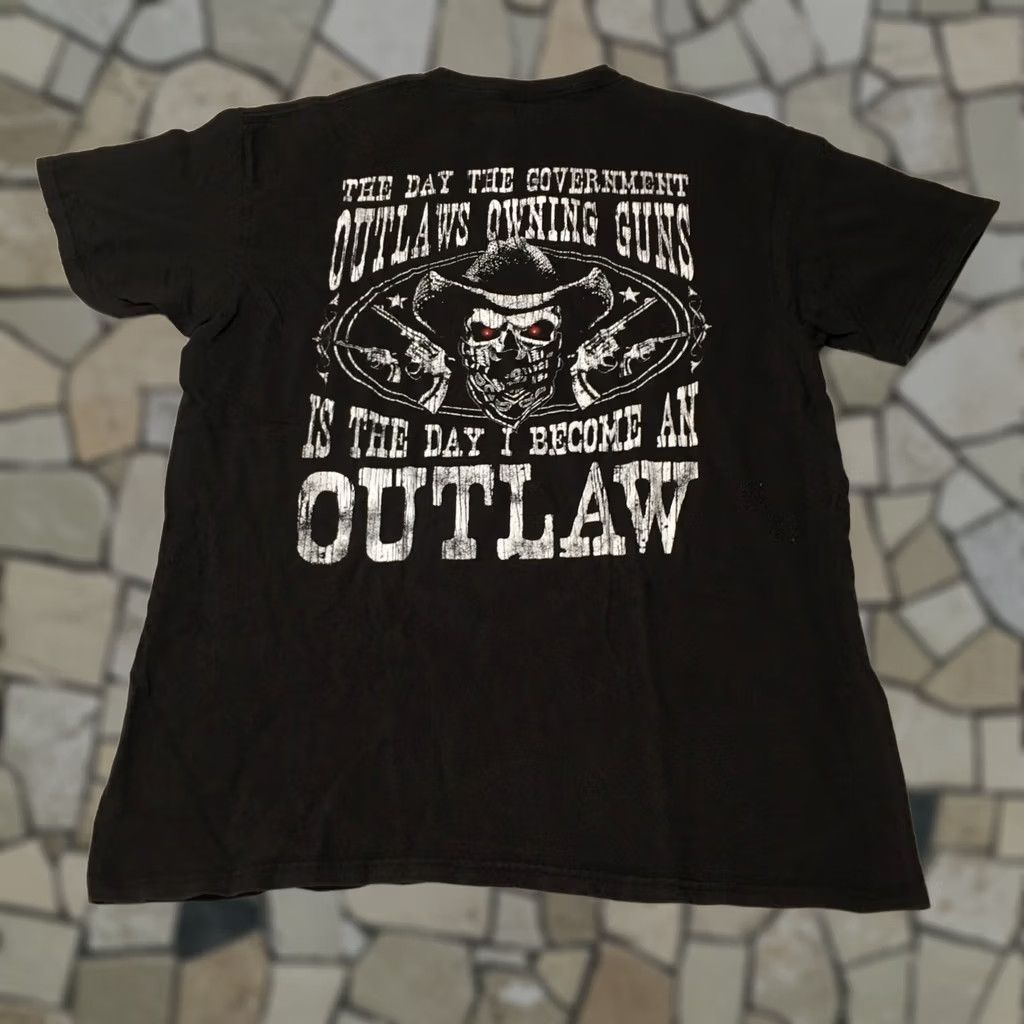 Gildan outlaws guns Club Support Shirt large biker black T-Shirt Men L Crew Neck Short Sleeve White? Size US L / EU 52-54 / 3 - 1 Thumbnail