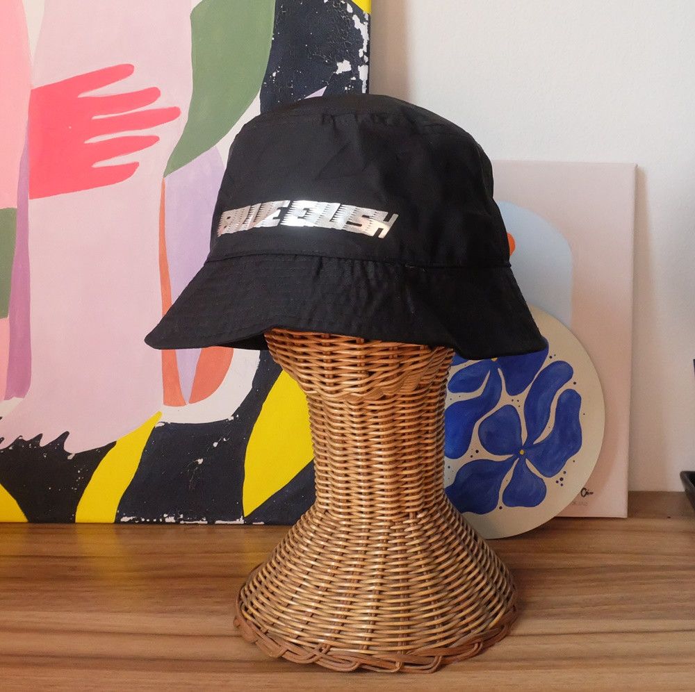 Billie Eilish H&M x Billie Eilish Bucket Hat Size ONE SIZE - 1 Thumbnail