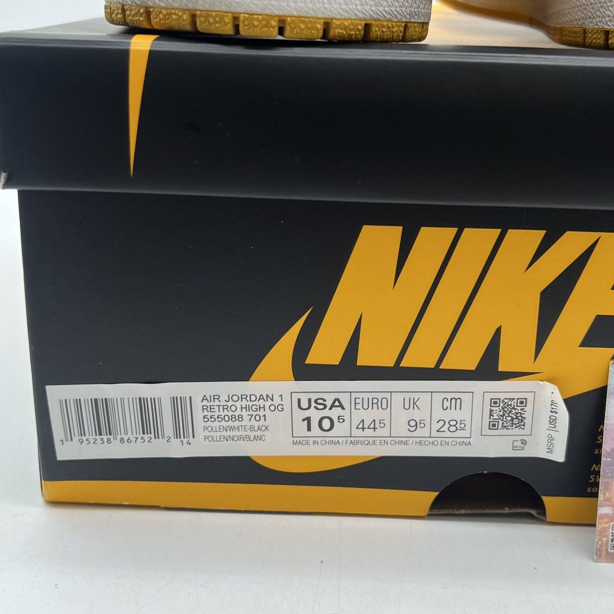 Nike Air Jordan 1 high pollen Size US 10.5 / EU 43-44 - 6 Thumbnail