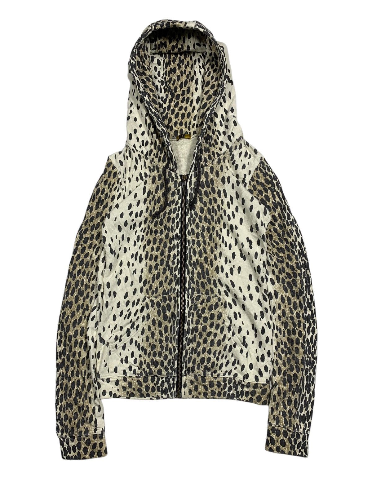Sly Leopard