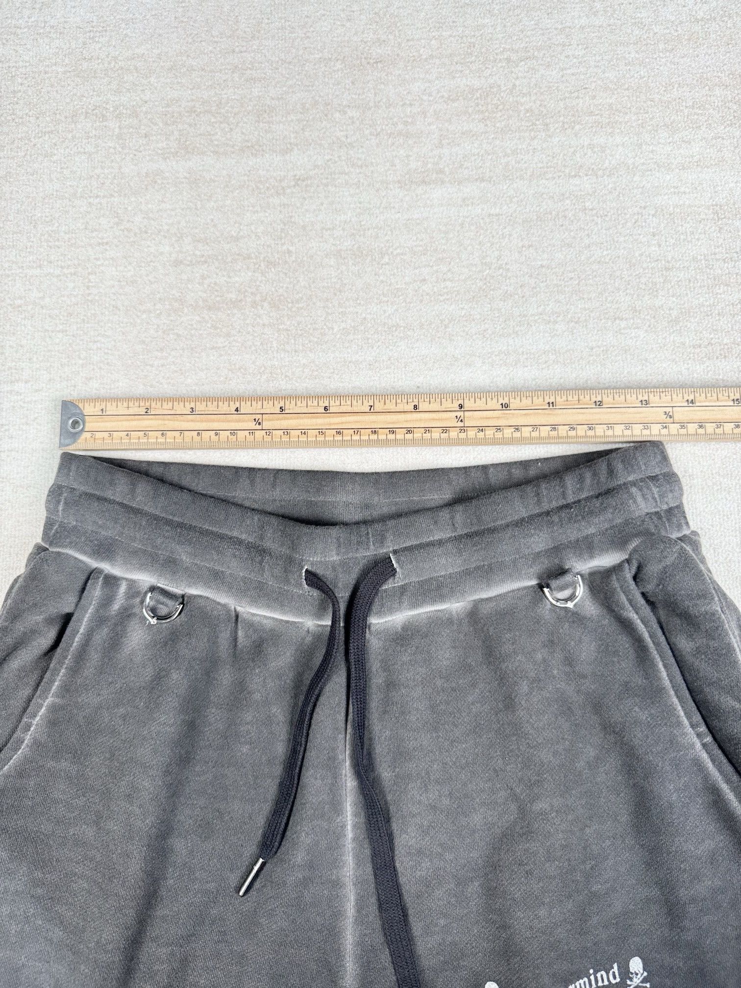 John Elliott × Mastermind Japan john elliott x MMJ sweatpants Size US 30 / EU 46 - 13 Thumbnail