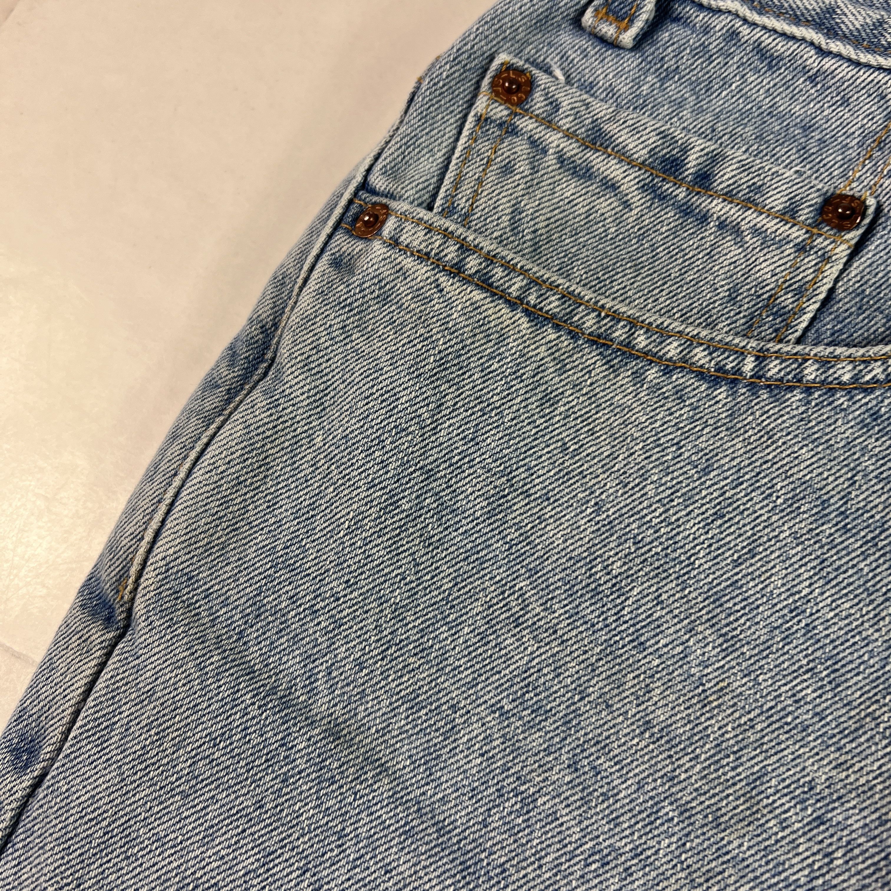 Levi's Y2K Levi's Jeans Short 560 Loose Blue Cut Off Denim Jorts Size US 35 - 3 Thumbnail