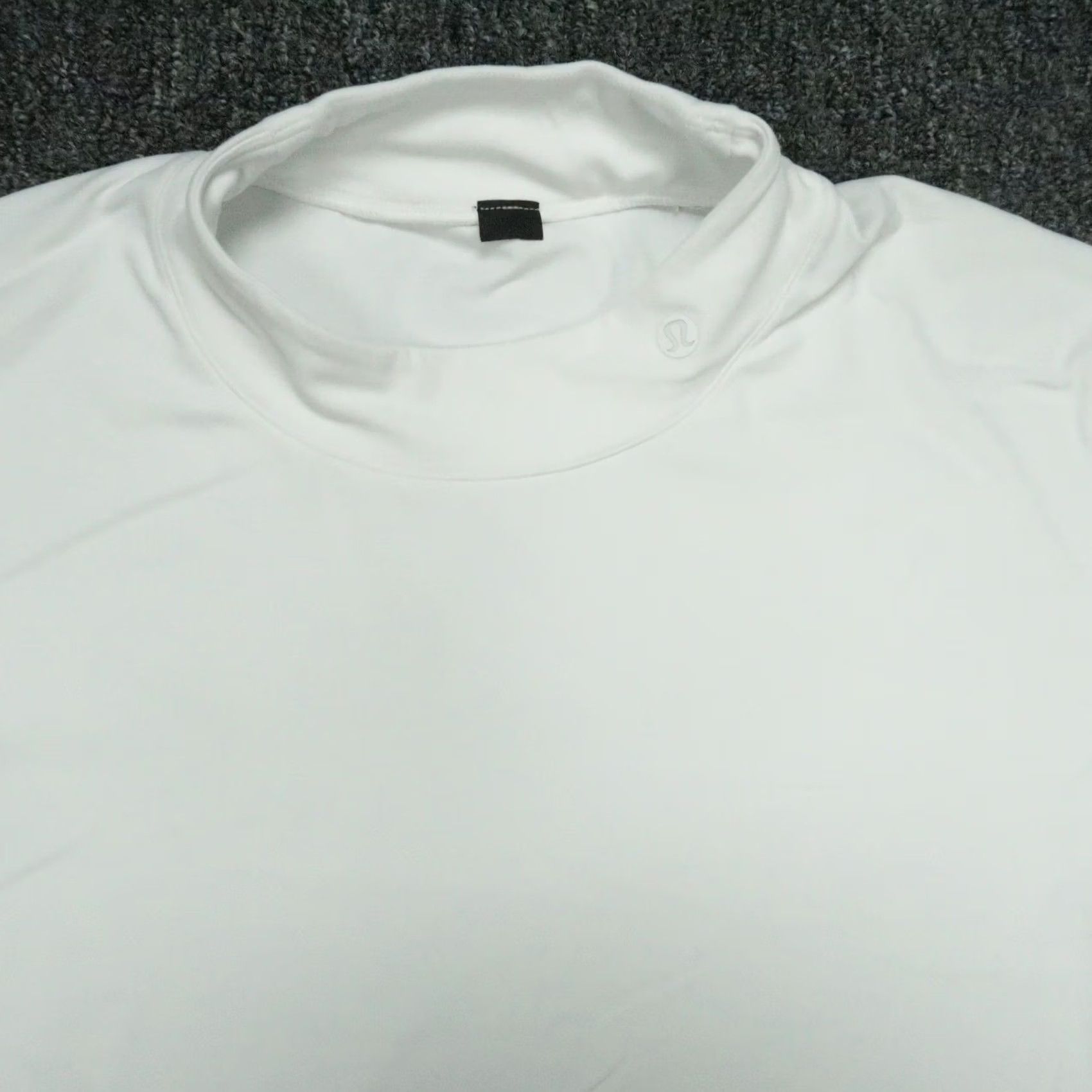 Lululemon Lululemon Pullover Mens Medium White Performance Mock Logo Athletic Long Sleeve Shirt Size US M / EU 48-50 / 2 - 2 Thumbnail