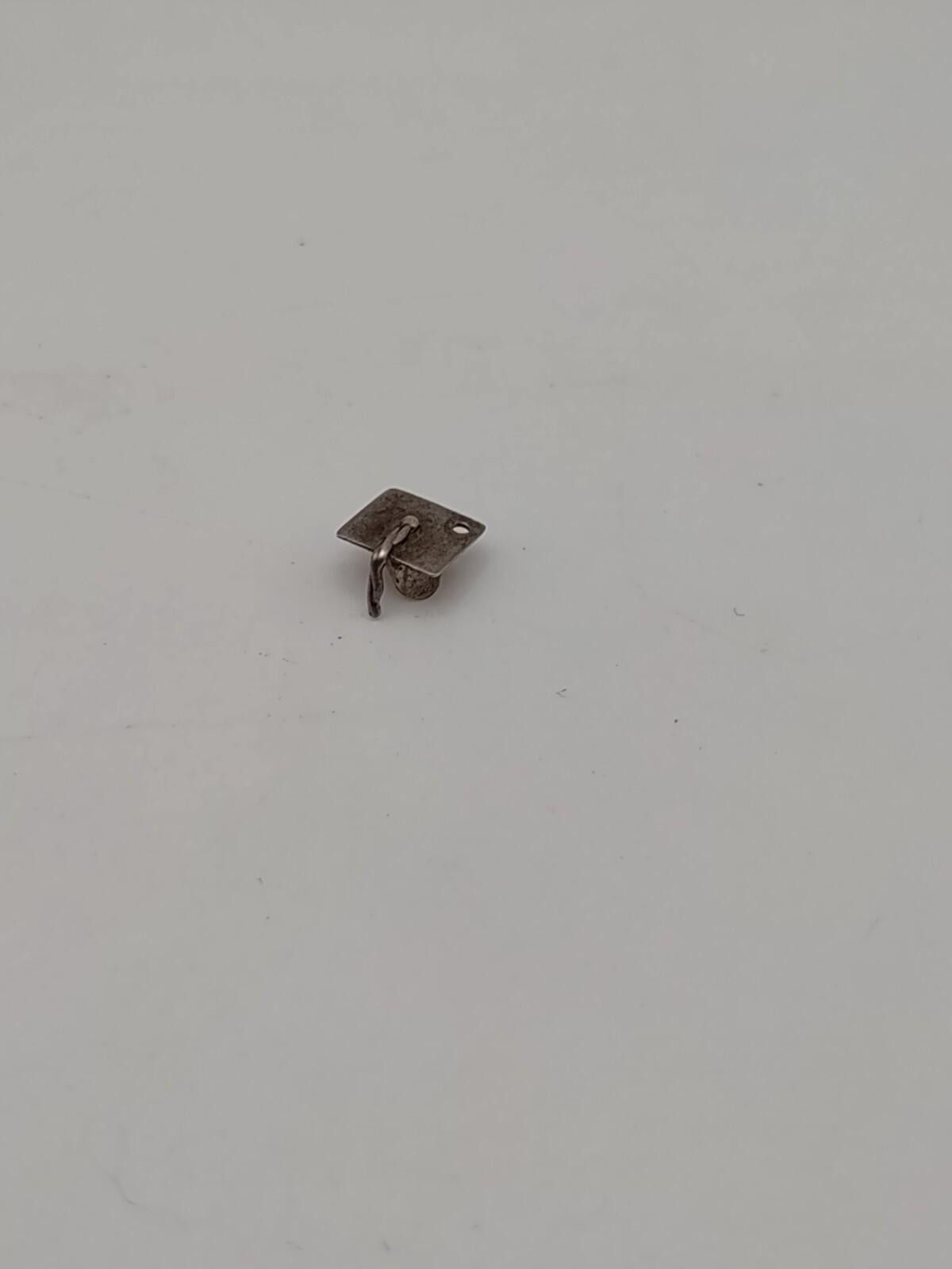 The Unbranded Brand Vintage Sterling Graduation Cap Charm 925 Petite Size ONE SIZE - 2 Thumbnail