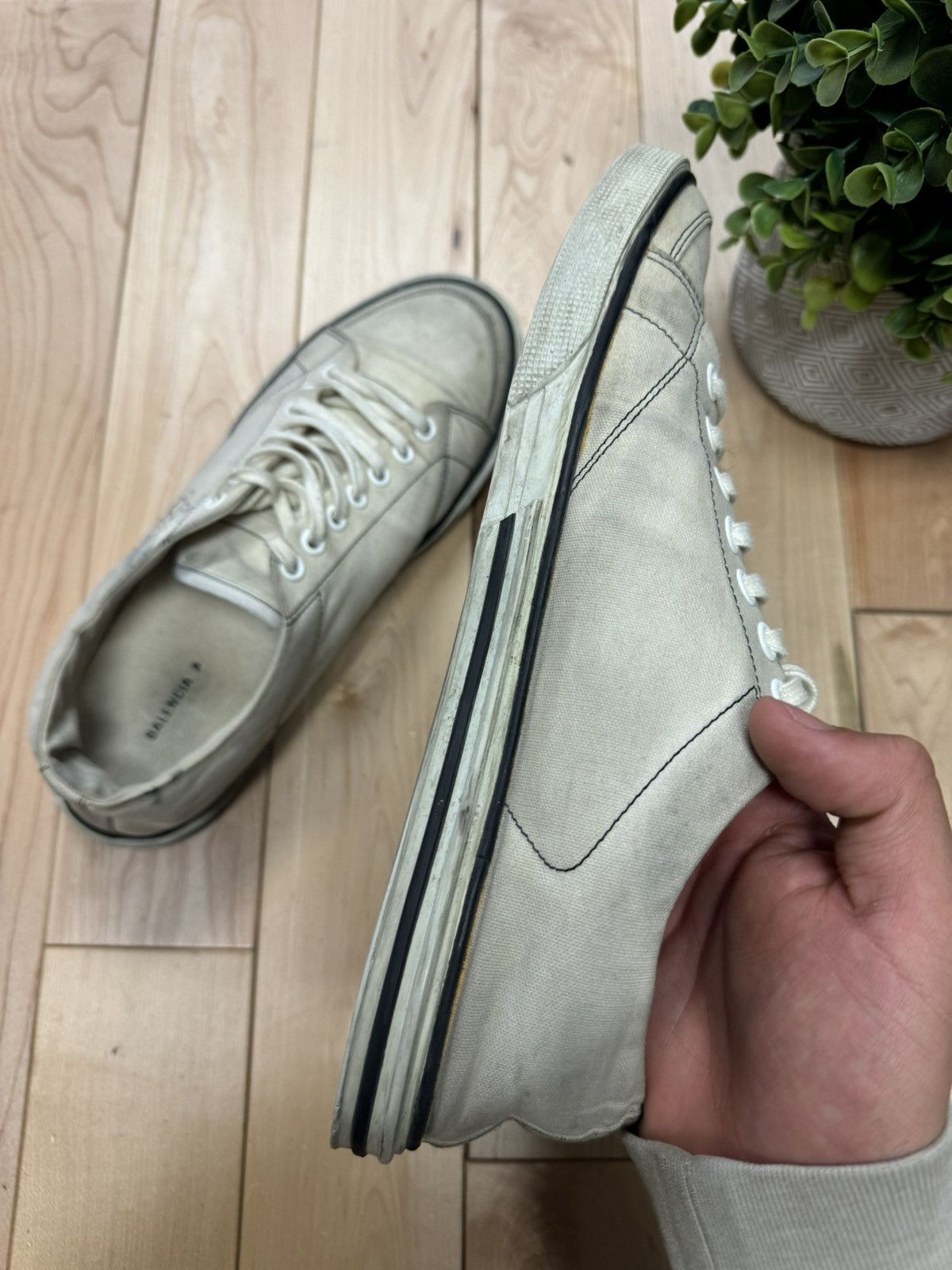 Balenciaga Balenciaga Pre-Distressed Tennis Shoes Size US 7 / EU 40 - 3 Thumbnail