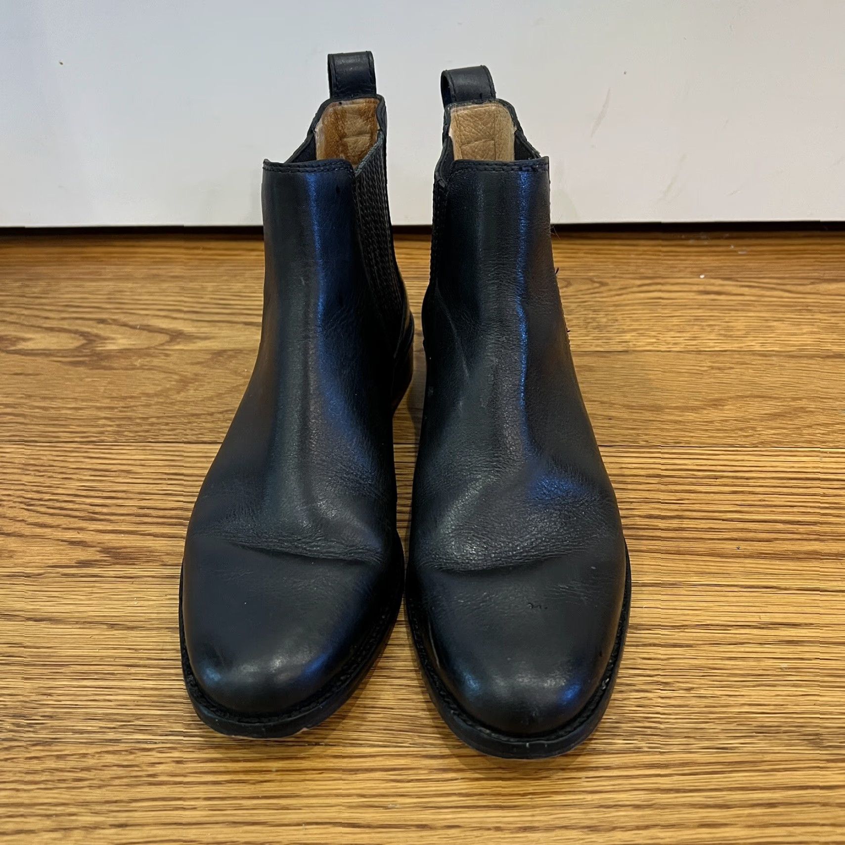 Madewell Madewell Chelsea Boots Black Leather Size 10 M Women Shoe Chelsea Boot Block Heel Size US 10 / IT 40 - 6 Thumbnail
