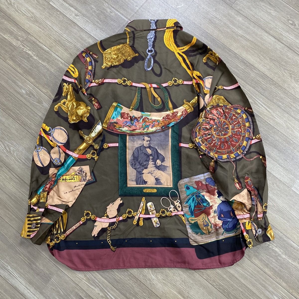 Hermes 90s Arcive Hermes Paris Equestrian Scarf Graphic Silk Shirt Size US L / EU 52-54 / 3 - 25 Thumbnail