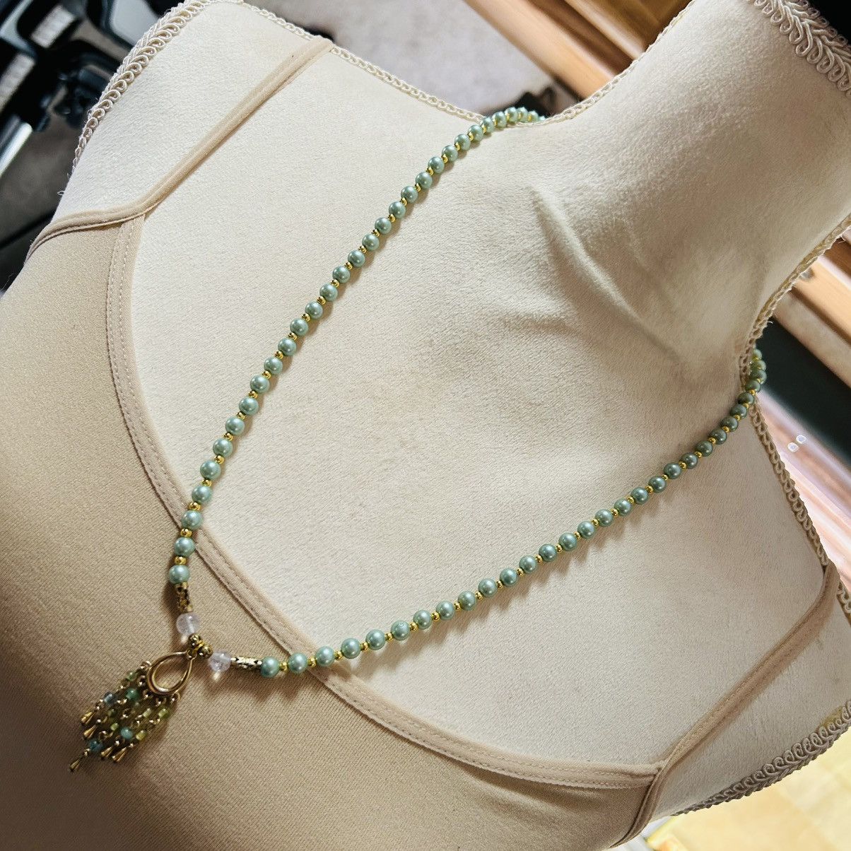 Handmade Handcrafted repurpose elegant mint green pearl necklace Size ONE SIZE - 1 Thumbnail