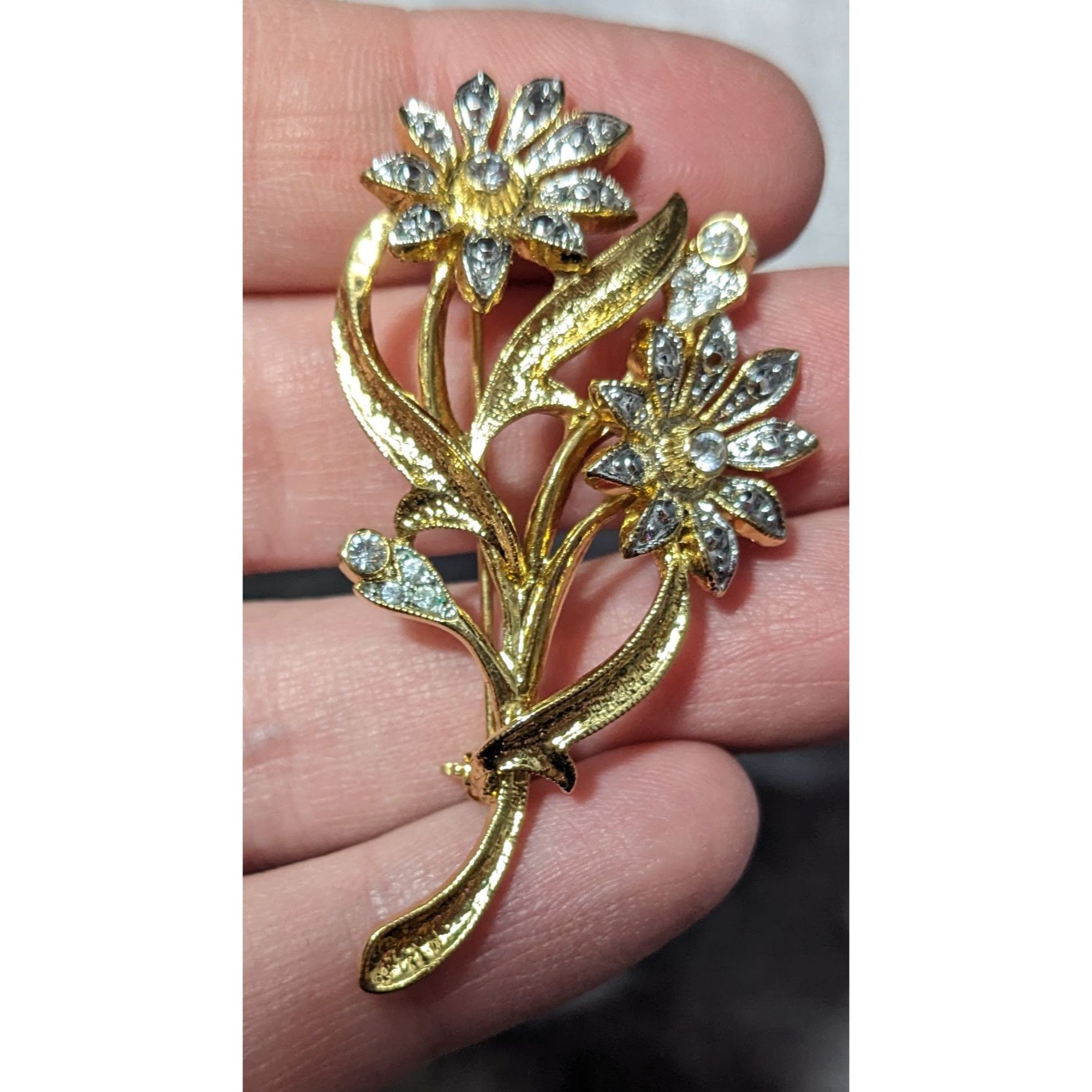 Other Vintage Floral Silver And Gold Tone Rhinestone Brooch Size ONE SIZE - 3 Thumbnail