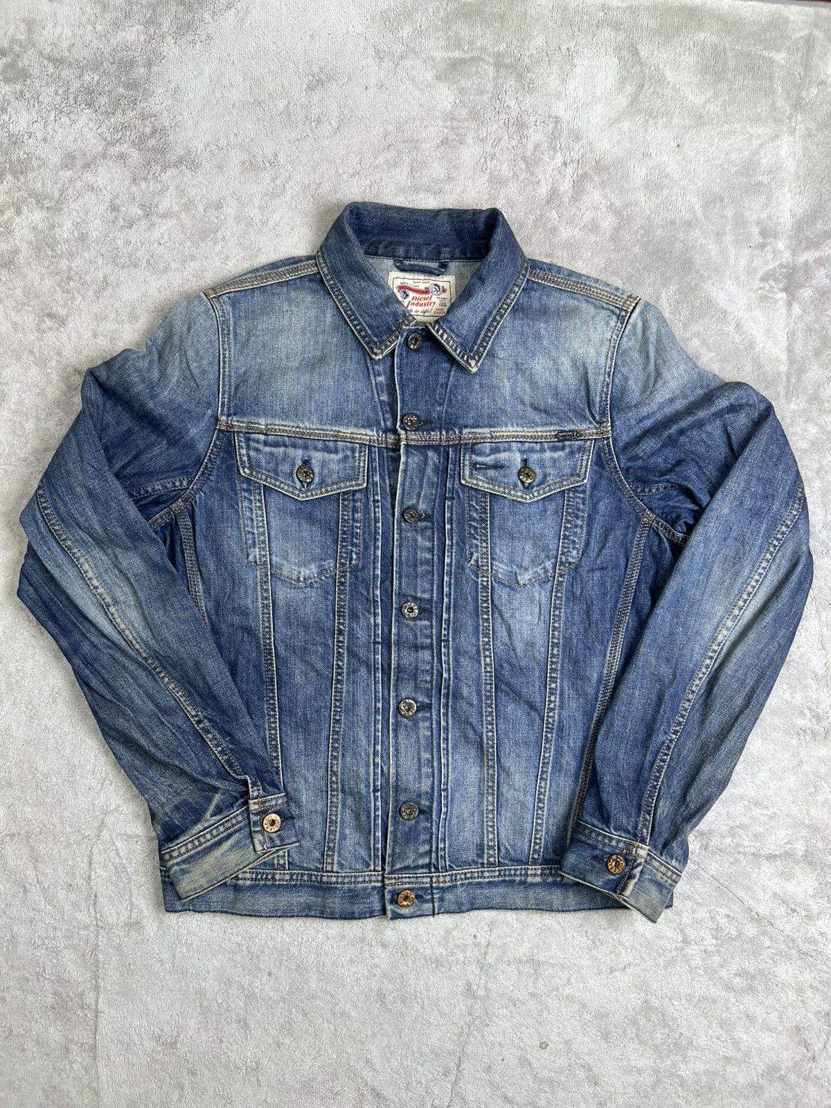 Diesel Vintage Diesel Industry Denim Jacket Distressed Wash Trucker Size US M / EU 48-50 / 2 - 1 Thumbnail