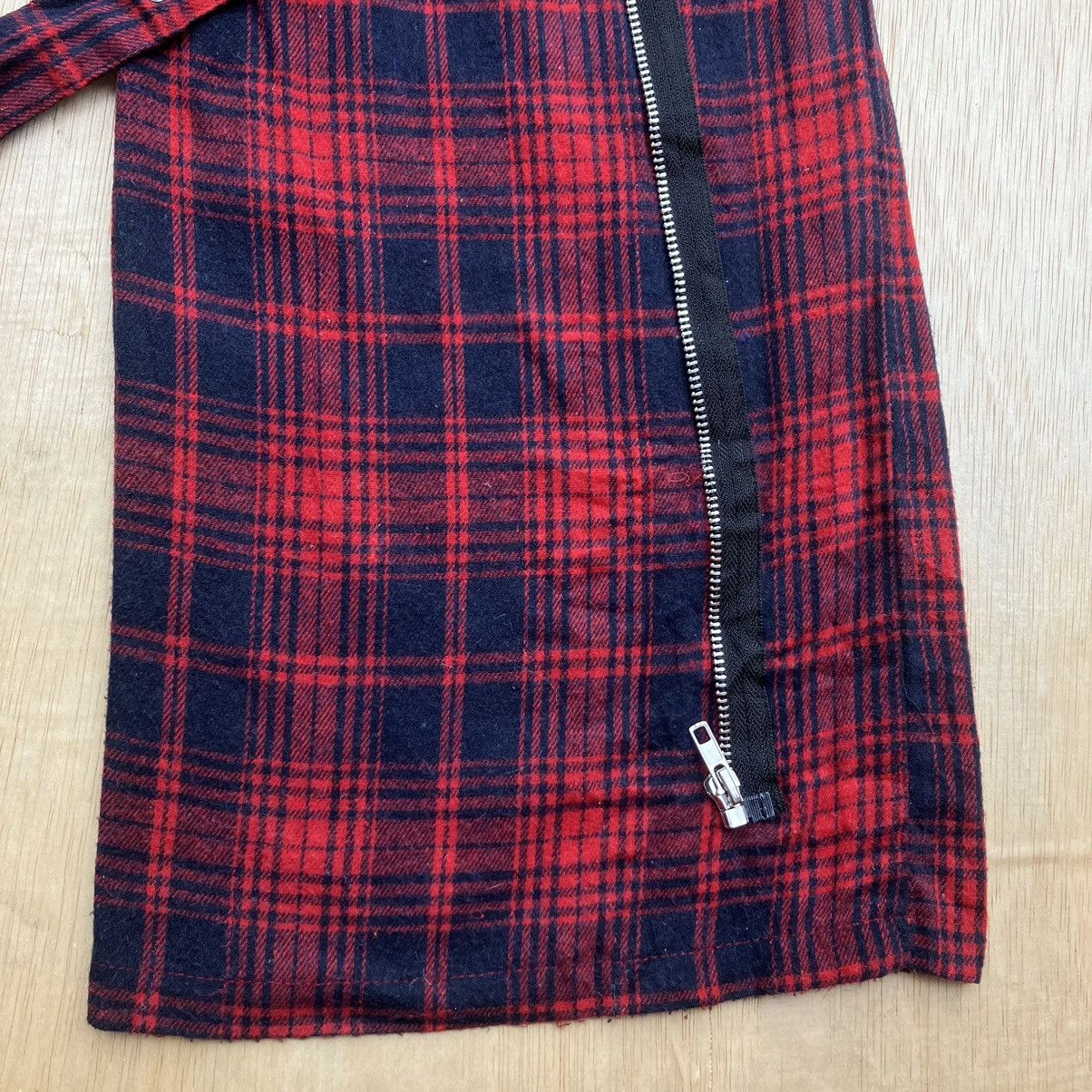 If Six Was Nine × Japanese Brand × Punk and Yo ROMWE MAD PUNK FLANNEL RED CHECK PANTS Size US 31 - 4 Thumbnail