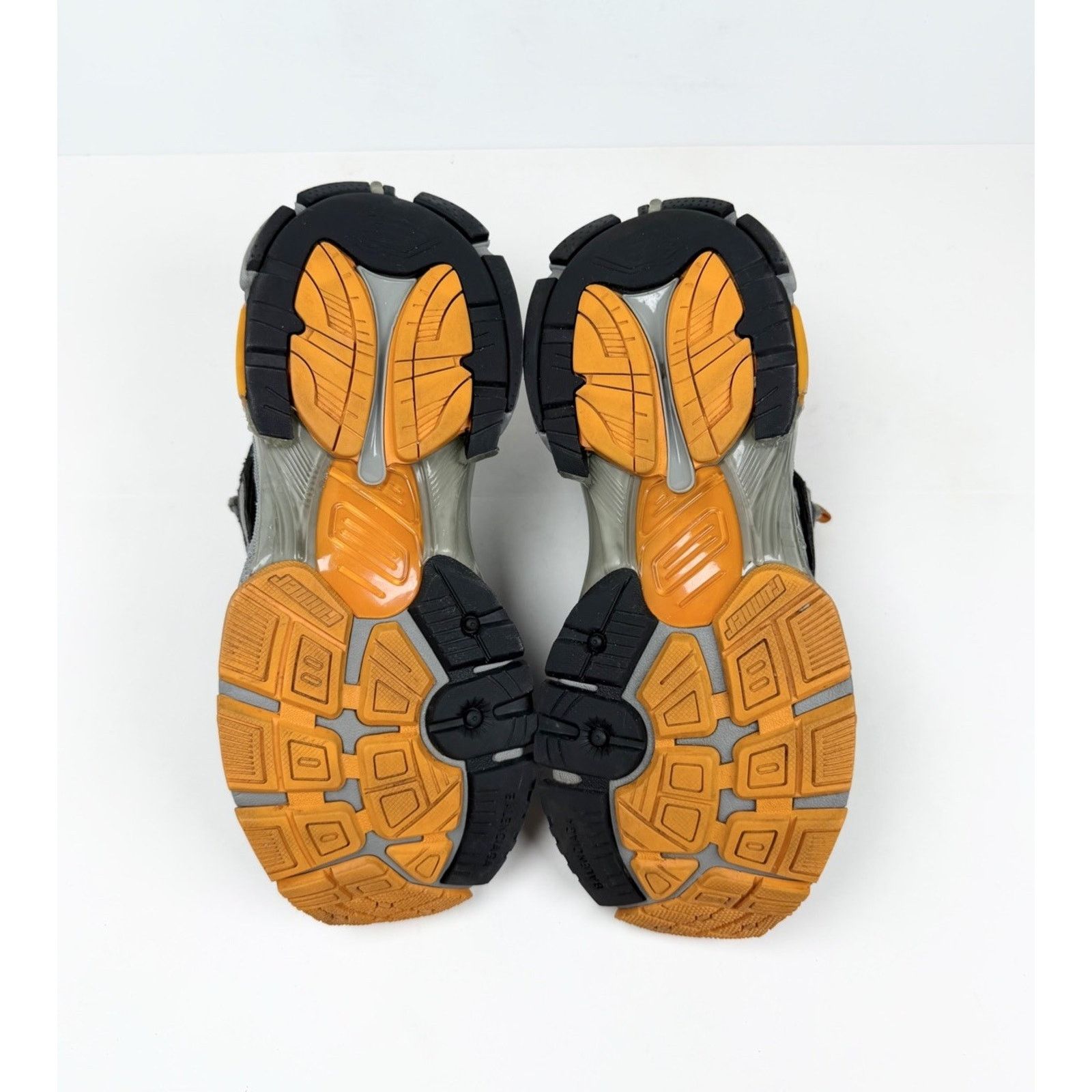 Balenciaga Size 39EU/6US - Balenciaga Runner Distressed Size US 6 / EU 39 - 7 Thumbnail