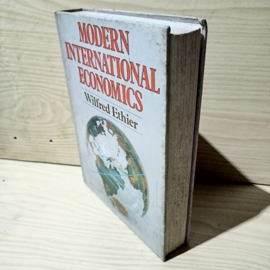Vintage Modern international economics by Wilfred Ethier Size ONE SIZE - 2 Thumbnail