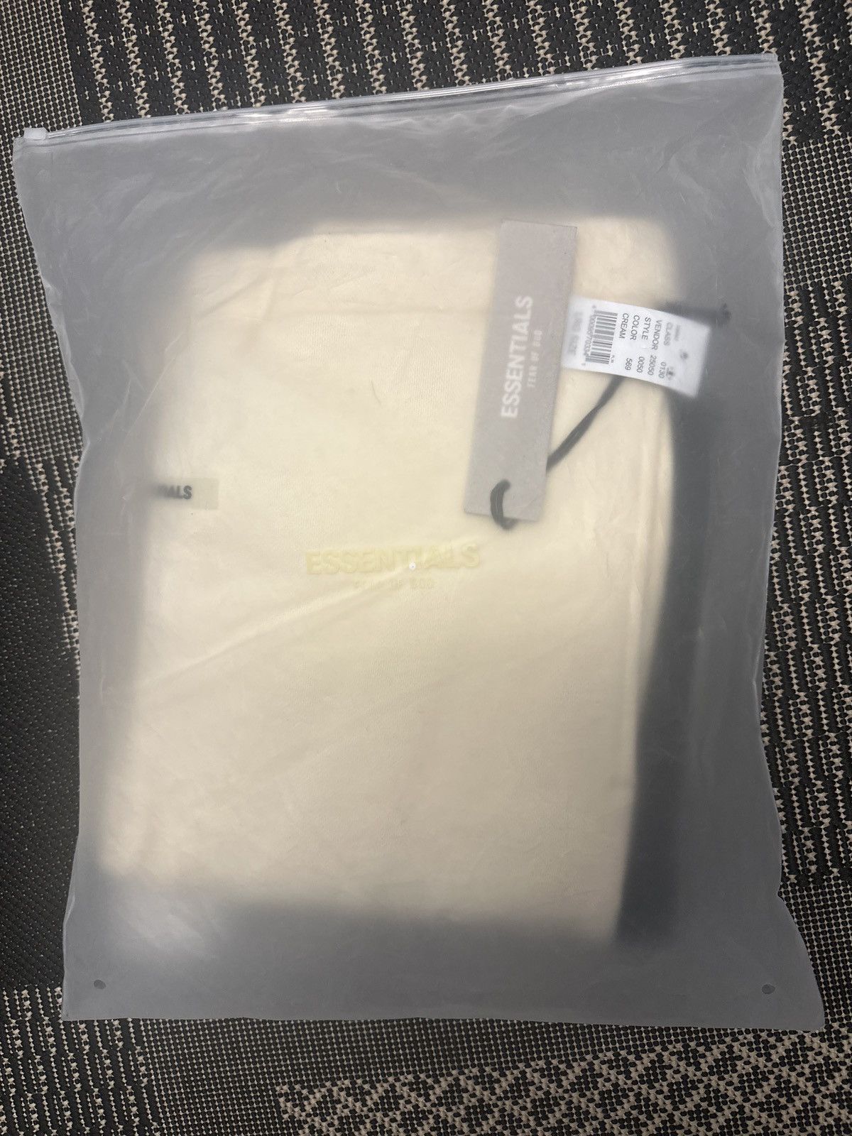 Fear of God Fear of God Essentials Side S Size US 30 / EU 46 - 1 Thumbnail