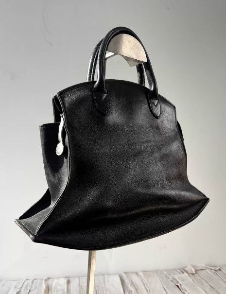 Masaki Matsushima Masaki Matsushima Curved-Base Leather Handbag Size ONE SIZE - 3 Thumbnail