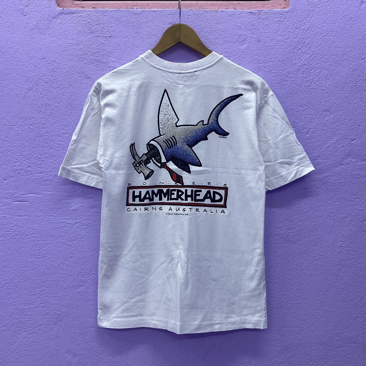 Vintage 1995 Bonkers Hammerhead Cairns Australia White Tee