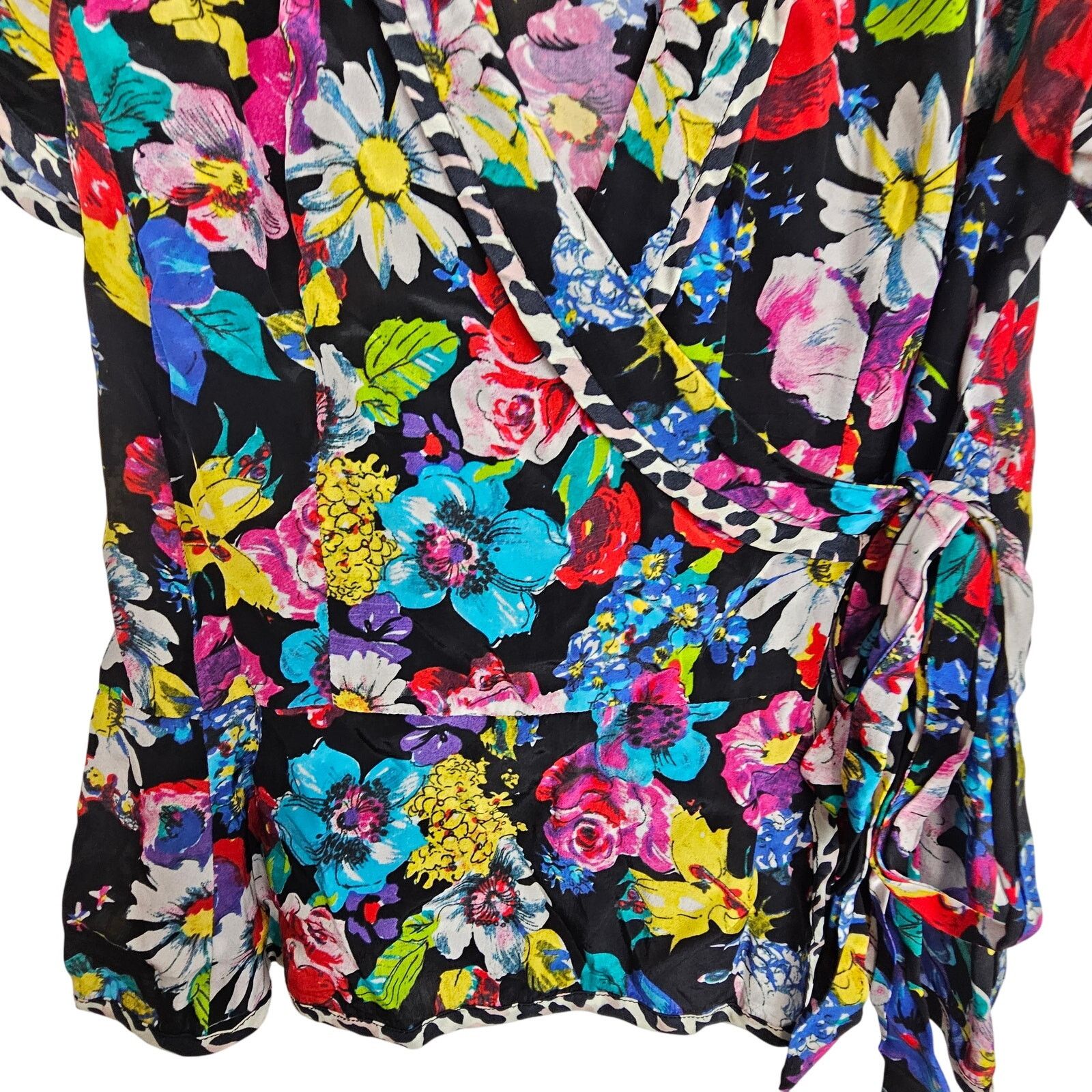 Nanette Lepore Nanette Lepore Womens Floral Boquet Wrap Top 6 Artsy Whimsy Size M / US 6-8 / IT 42-44 - 4 Thumbnail